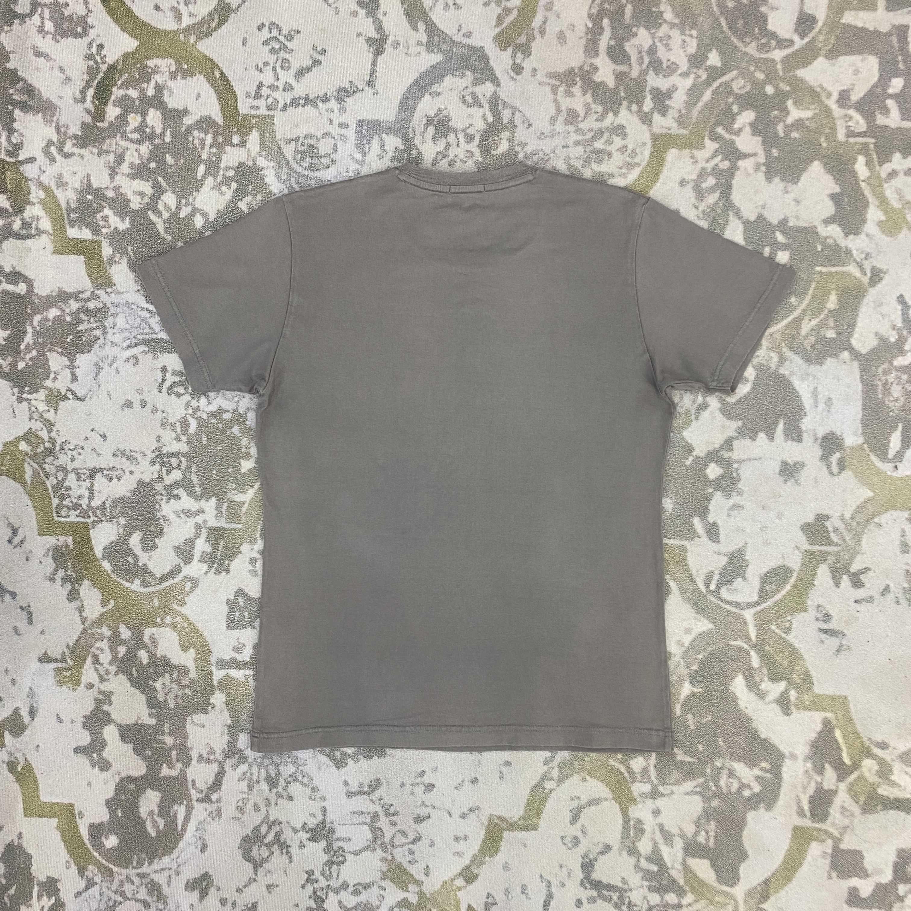 Anime Uniqlo 2010 Gundam Project TShirt - J023 Size US S / EU 44-46 / 1 - 2 Thumbnail