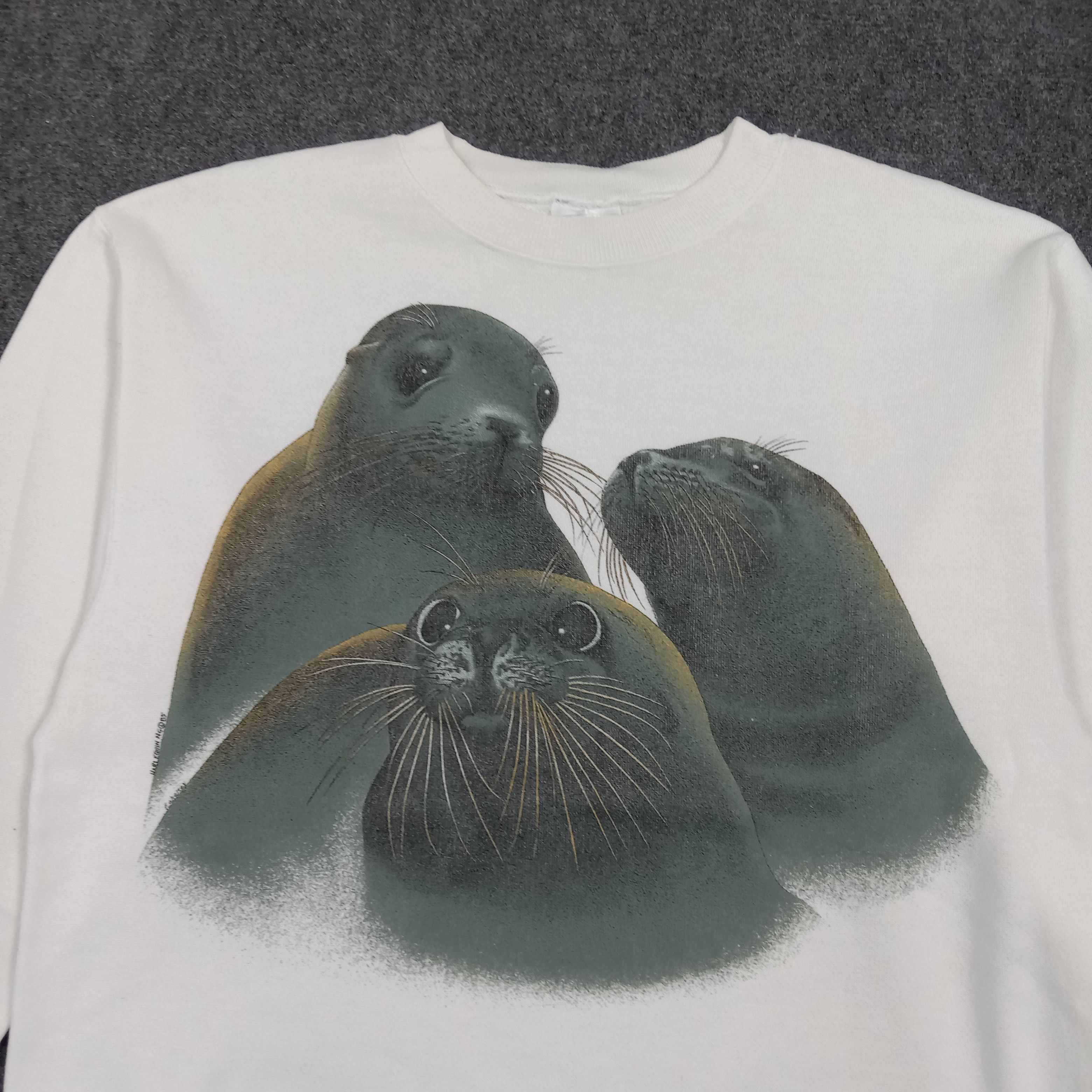 Vintage 90's Seal Harlequin Graphics Animal Crewneck C292N7 Size US M / EU 48-50 / 2 - 2 Thumbnail