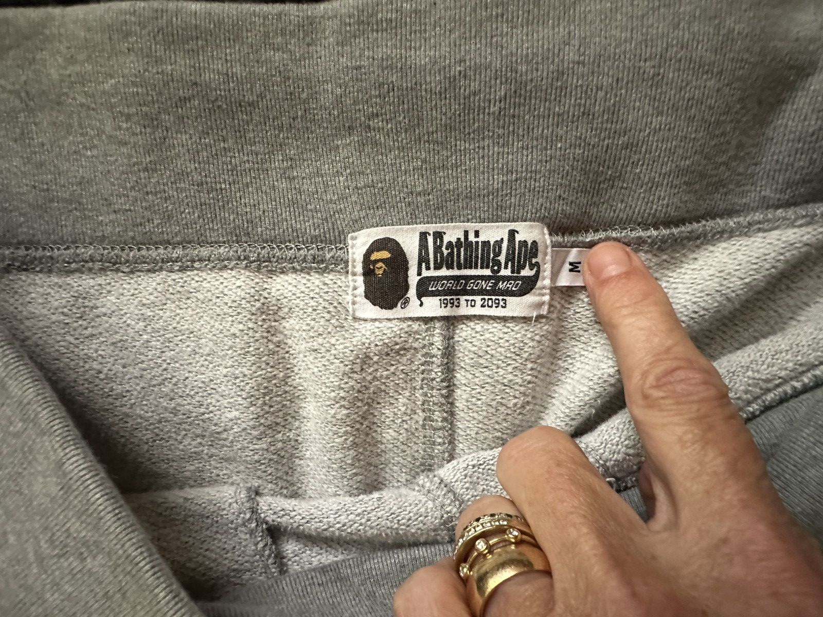 Bape bape gray sweatpants with logo stars Size US 29 - 5 Thumbnail