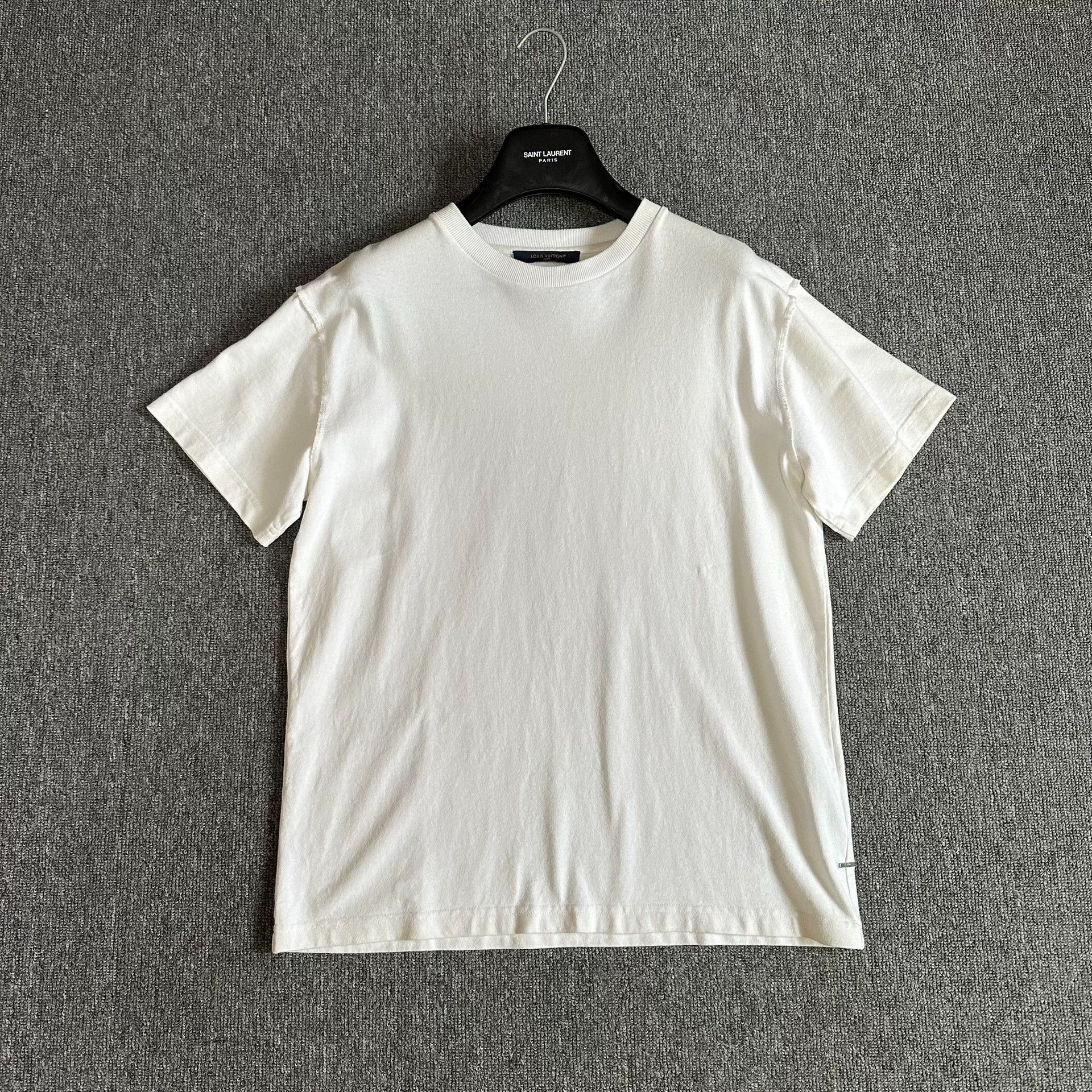 Louis Vuitton Louis Vuitton Short Sleeve T-Shirt Size US S / EU 44-46 / 1 - 1 Thumbnail