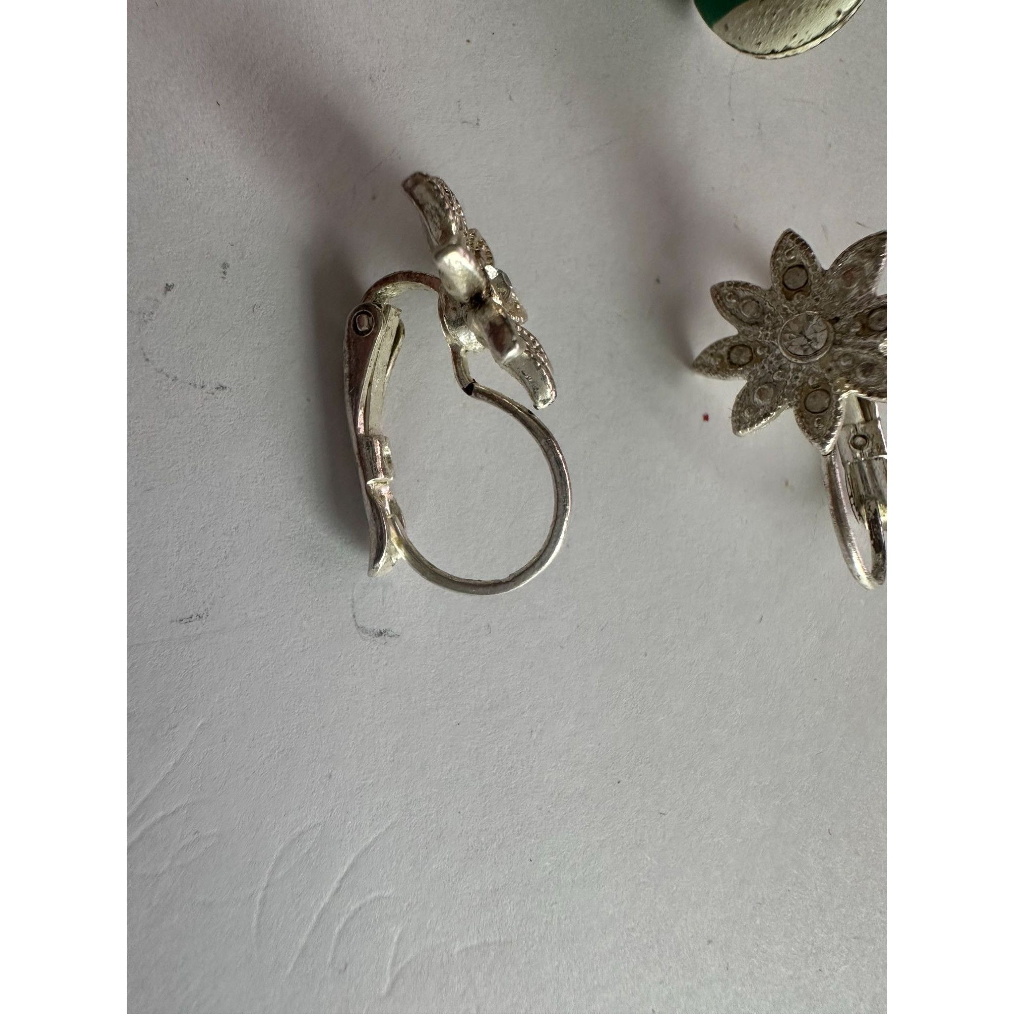 Other 4 Pairs of Women's Vintage Stud/Dangle Earrings Size ONE SIZE - 13 Thumbnail