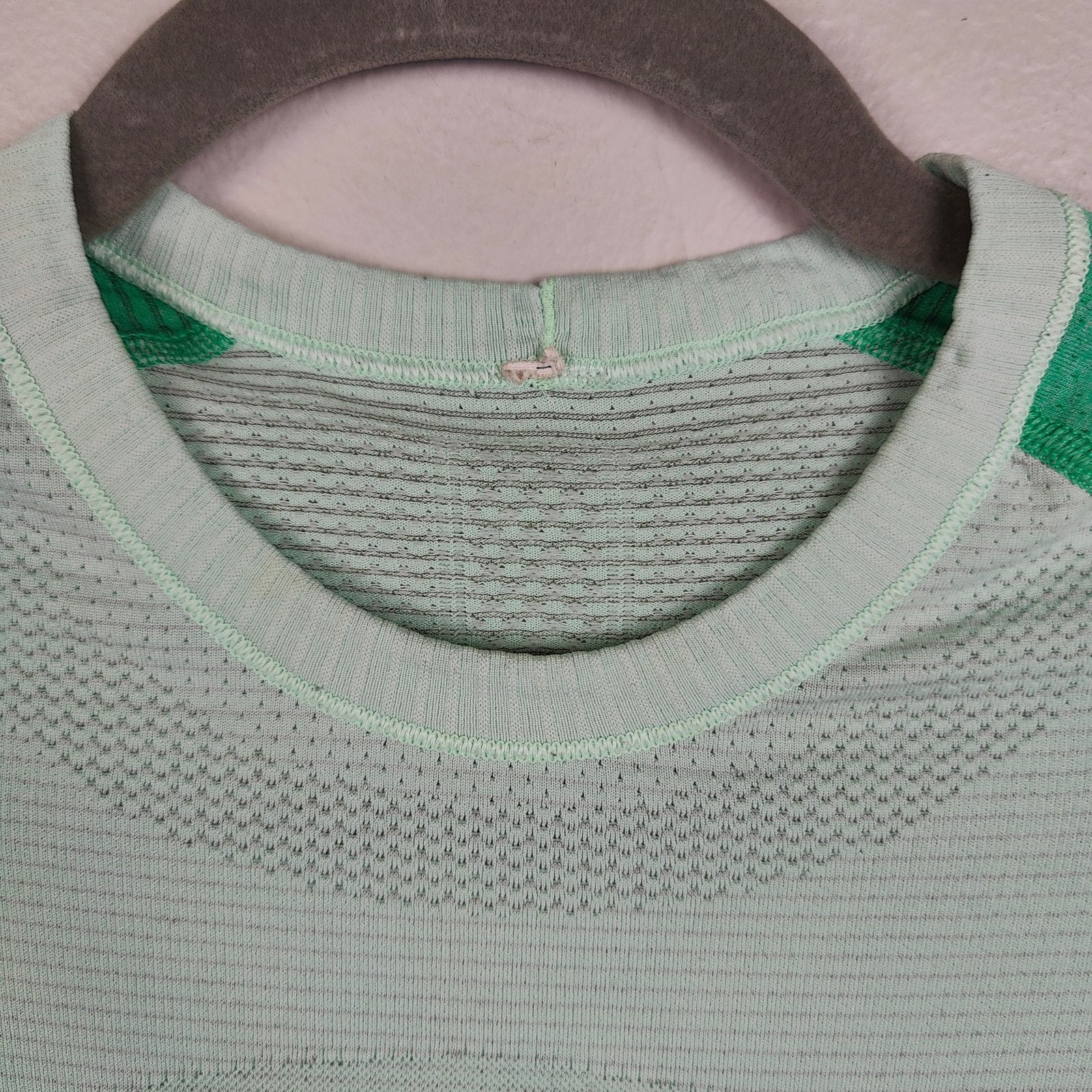 Lululemon Lululemon Swiftly Tech Long Sleeve Top Womens 4 Fresh Teal Size S / US 4 / IT 40 - 3 Thumbnail