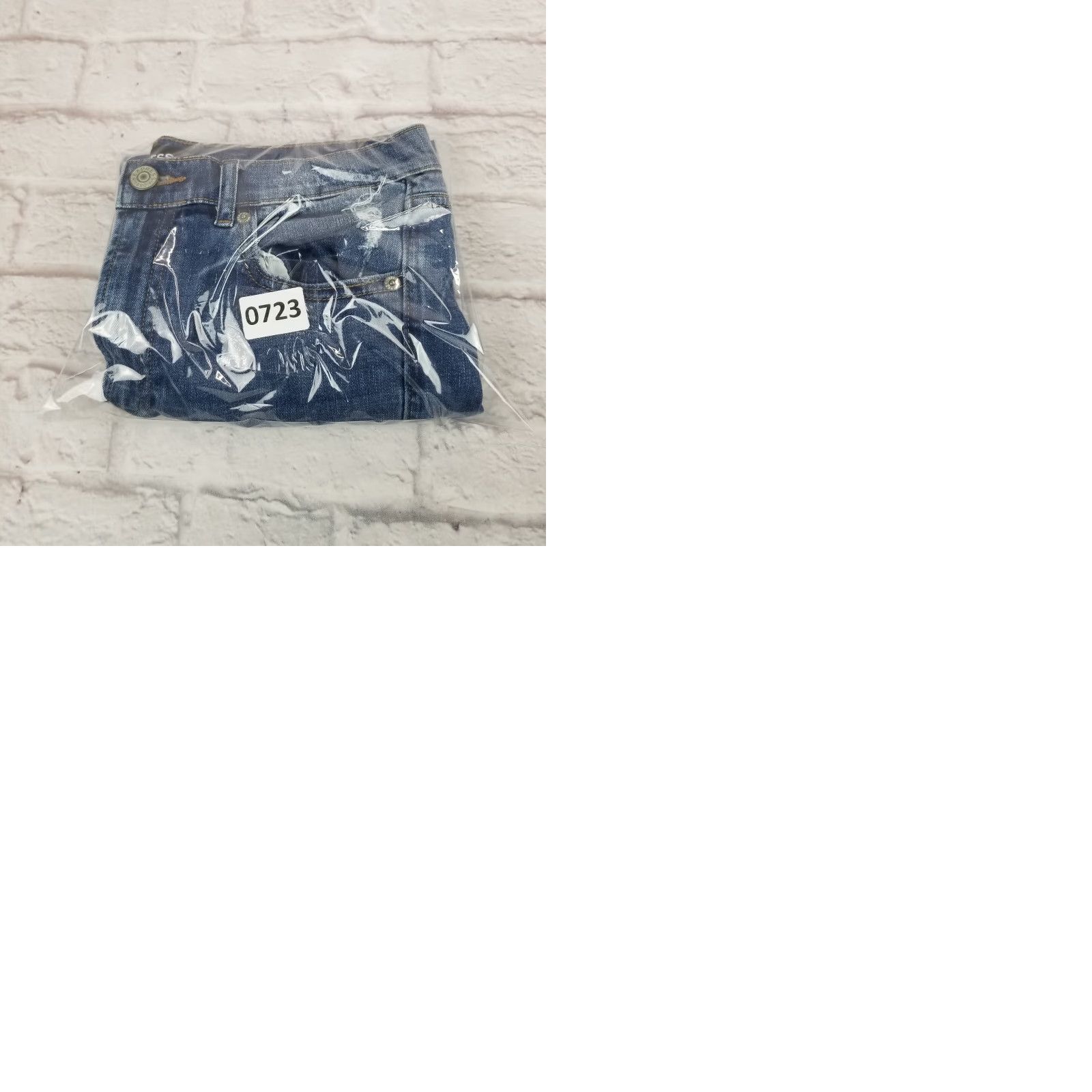 Express Express Jeans Main Point: Express Mom Jean Super High Rise Womens Size 8R Medium Crop Ankle Distressed Size 30" / US 8 / IT 44 - 9 Thumbnail