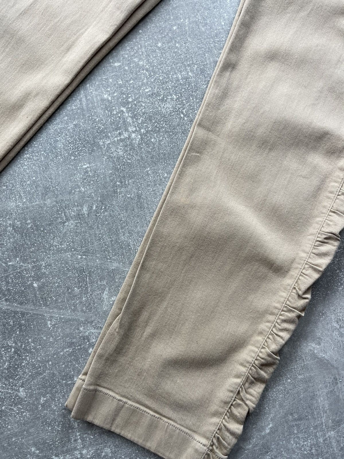 Prada × Vintage Vintage Prada Linea Rossa Y2K Beige Ruffle Slim Pants Size 30" / US 8 / IT 44 - 7 Thumbnail