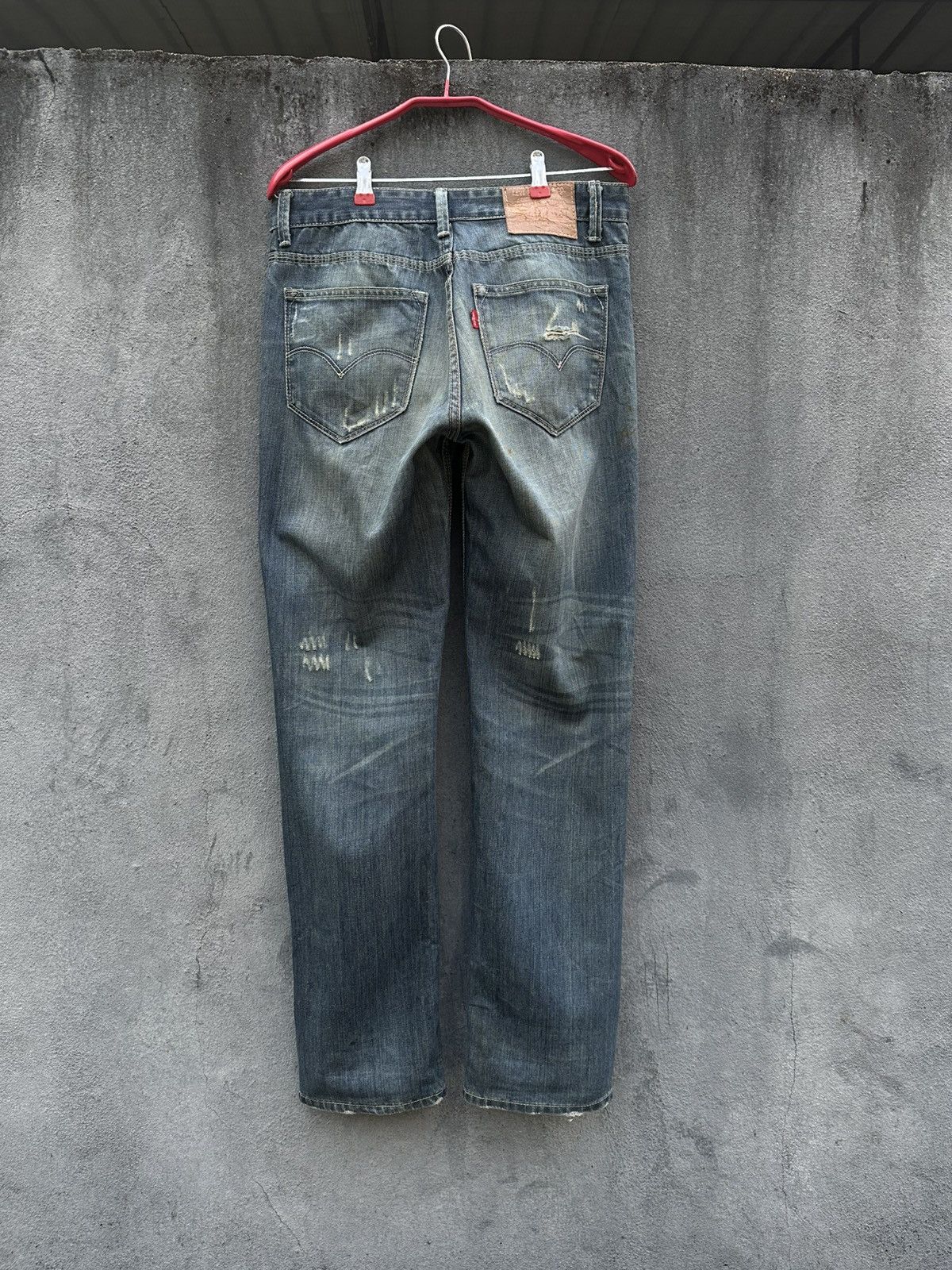 Levi's Vintage Clothing 👹Vintage Levi’s Distressed Straight Cut Jeans Size US 31 - 3 Thumbnail