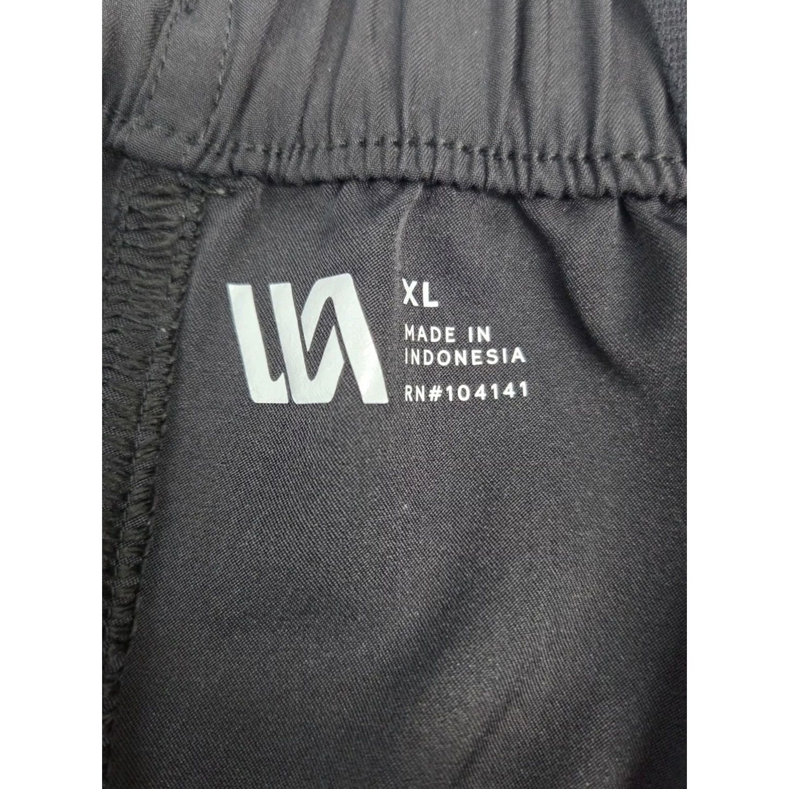 Vintage VRST Mens Active/Casual Black Shorts Snap Drawstring Pockets XL Size US 36 / EU 52 - 4 Thumbnail