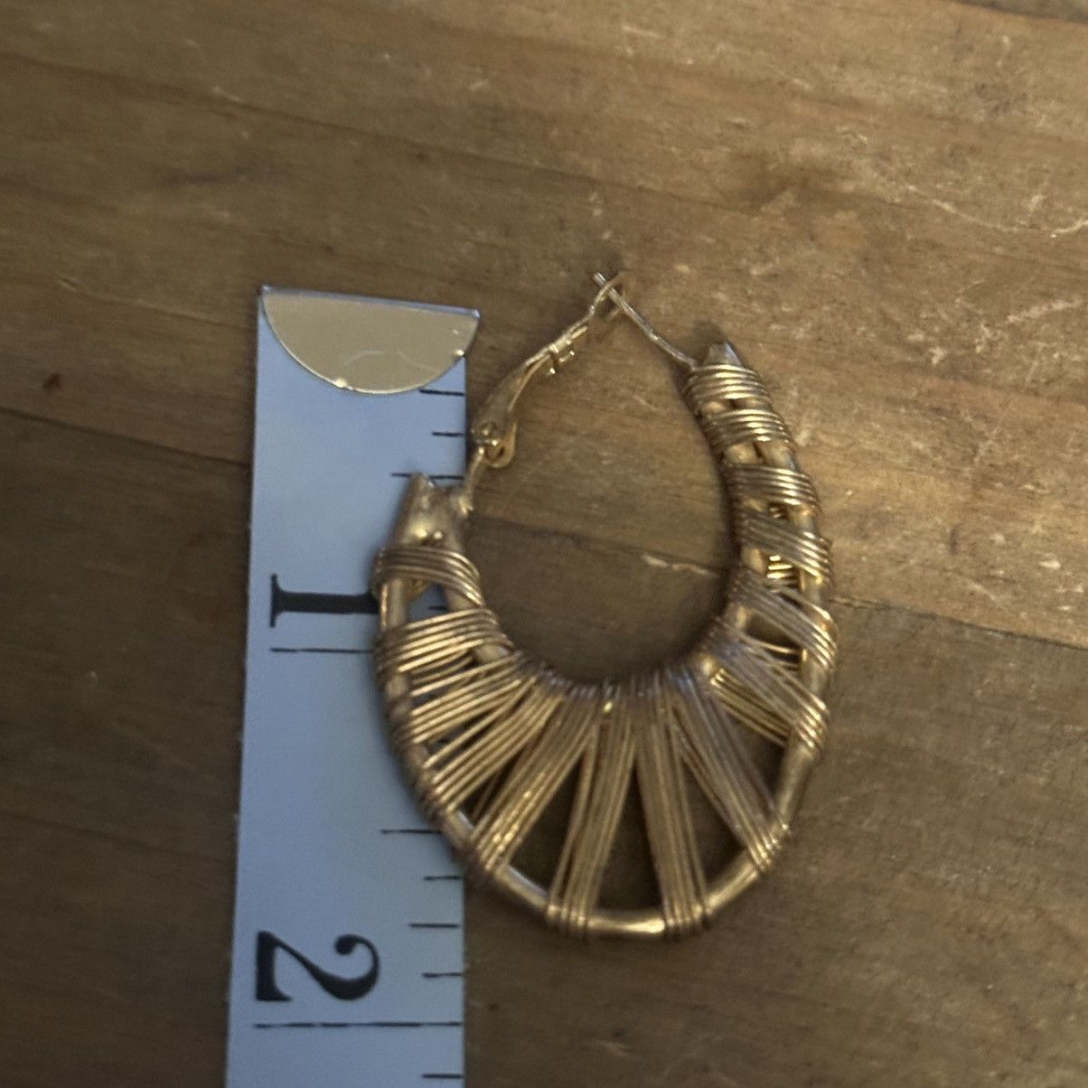 Other Gold tone wire wrapped hoop earrings Size ONE SIZE - 2 Thumbnail