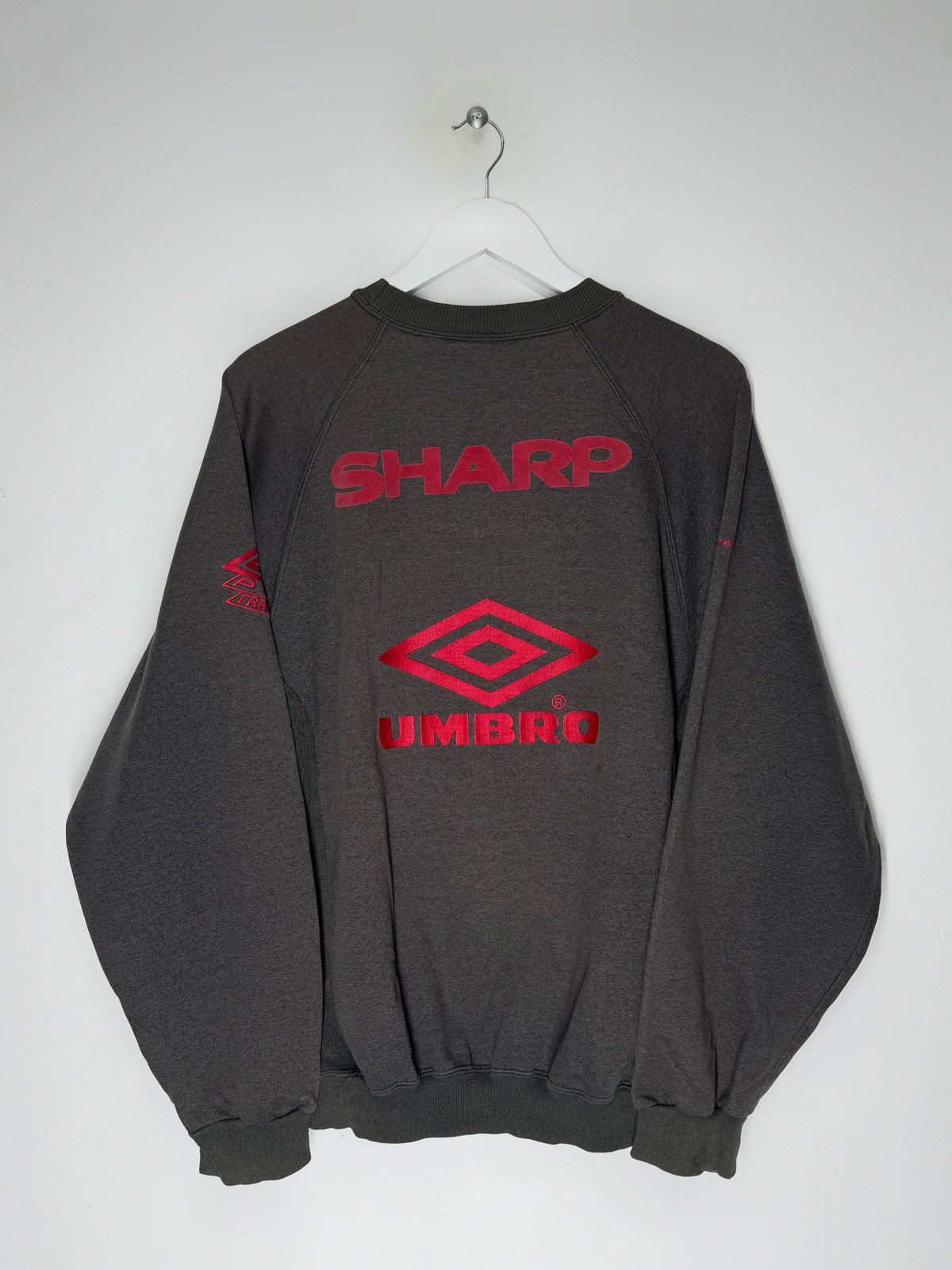 Umbro Vintage 90s Umbro Manchester United Sharp Sweatshirt Size US M / EU 48-50 / 2 - 2 Thumbnail