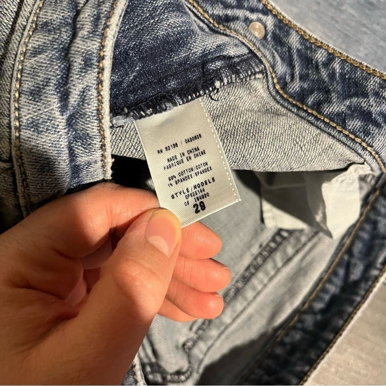 Guess Guess Jeans Women’s Sz 29 Bootcut Back Flap Pockets Low Rise Size 29" - 4 Thumbnail