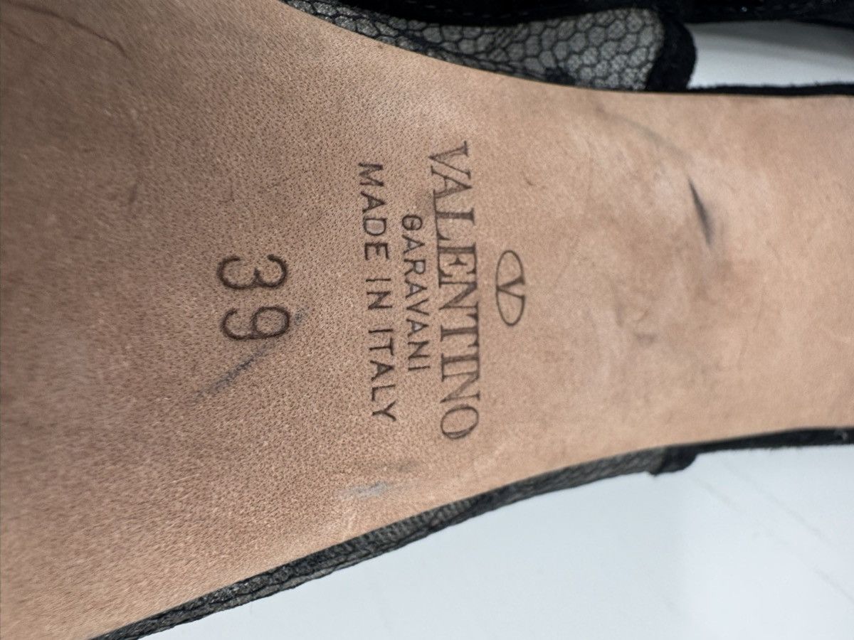 Valentino Valentino Garavani Rockstud Mesh Caged Pointy Toe Pump 39 Size US 9 / IT 39 - 6 Thumbnail