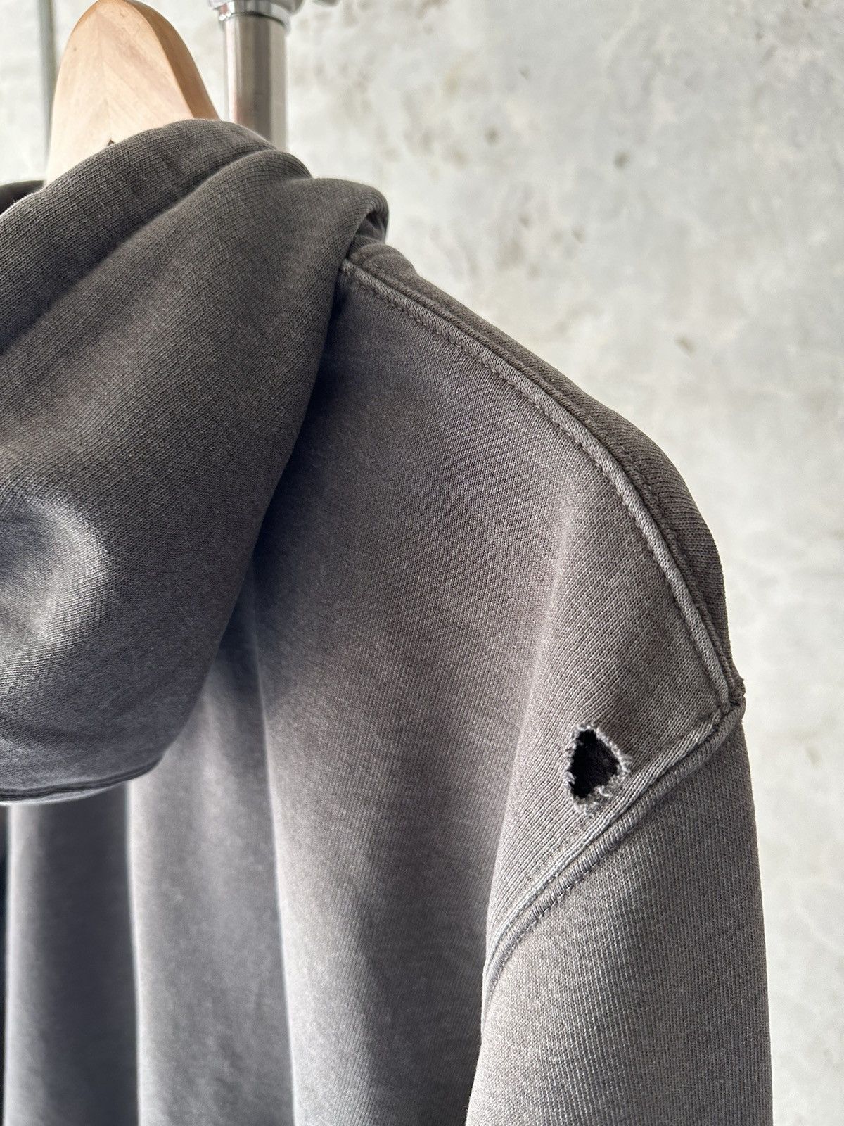 Carhartt × Stussy Y2K Vintage Carhartt grey distressed hoodie Size US M / EU 48-50 / 2 - 6 Thumbnail