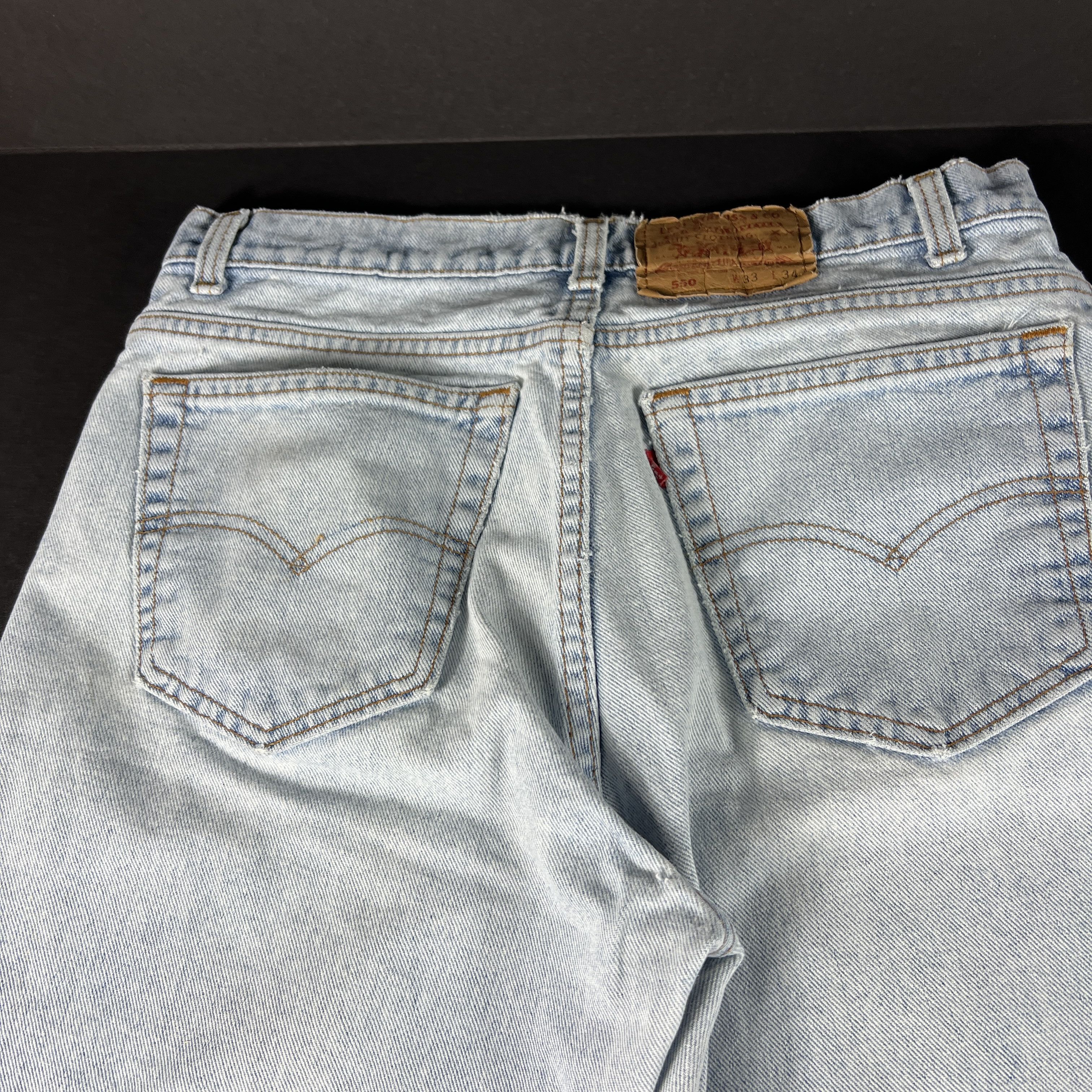 Levi's × Vintage VTG 90s Levi's Jeans 550 Relaxed Straight Light Blue Denim Size US 33 - 11 Thumbnail