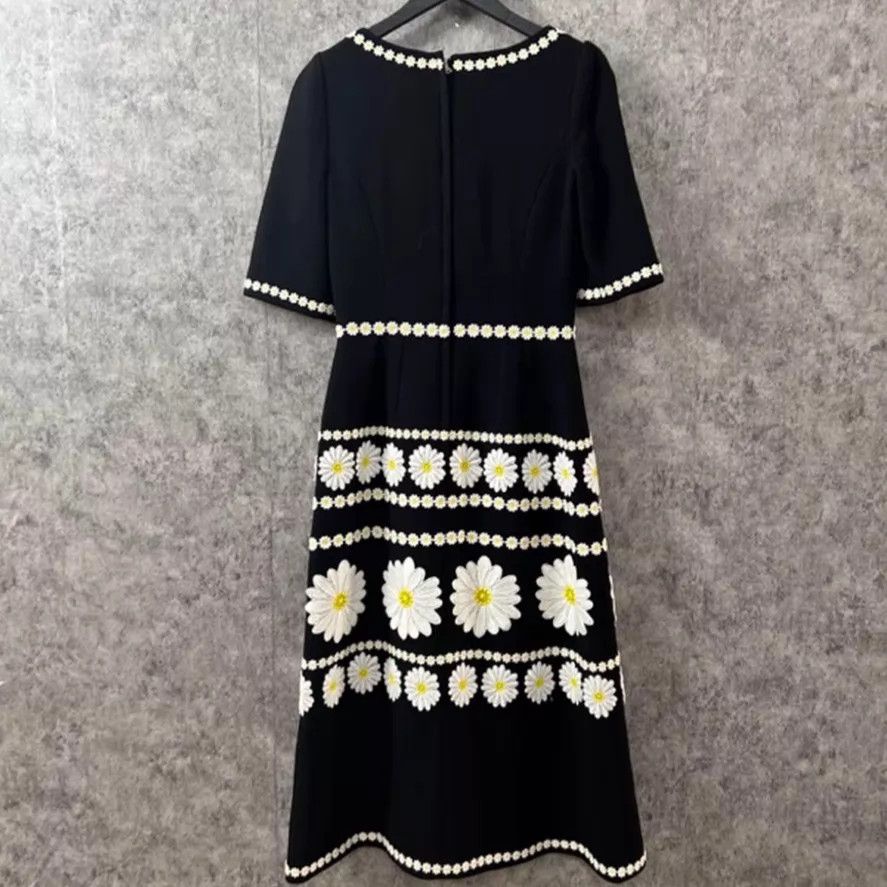 Dolce & Gabbana DG women's dress Size S / US 4 / IT 40 - 2 Thumbnail