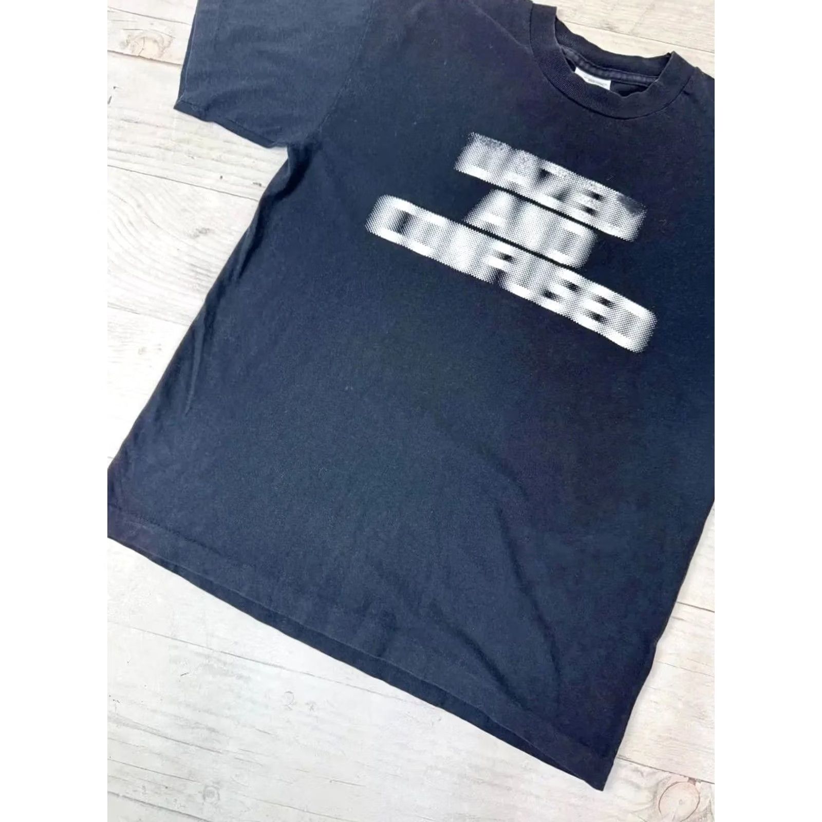 Vintage Vintage Dazed And Confused 90s Band T Shirt Black Men Size M Size US M / EU 48-50 / 2 - 3 Thumbnail
