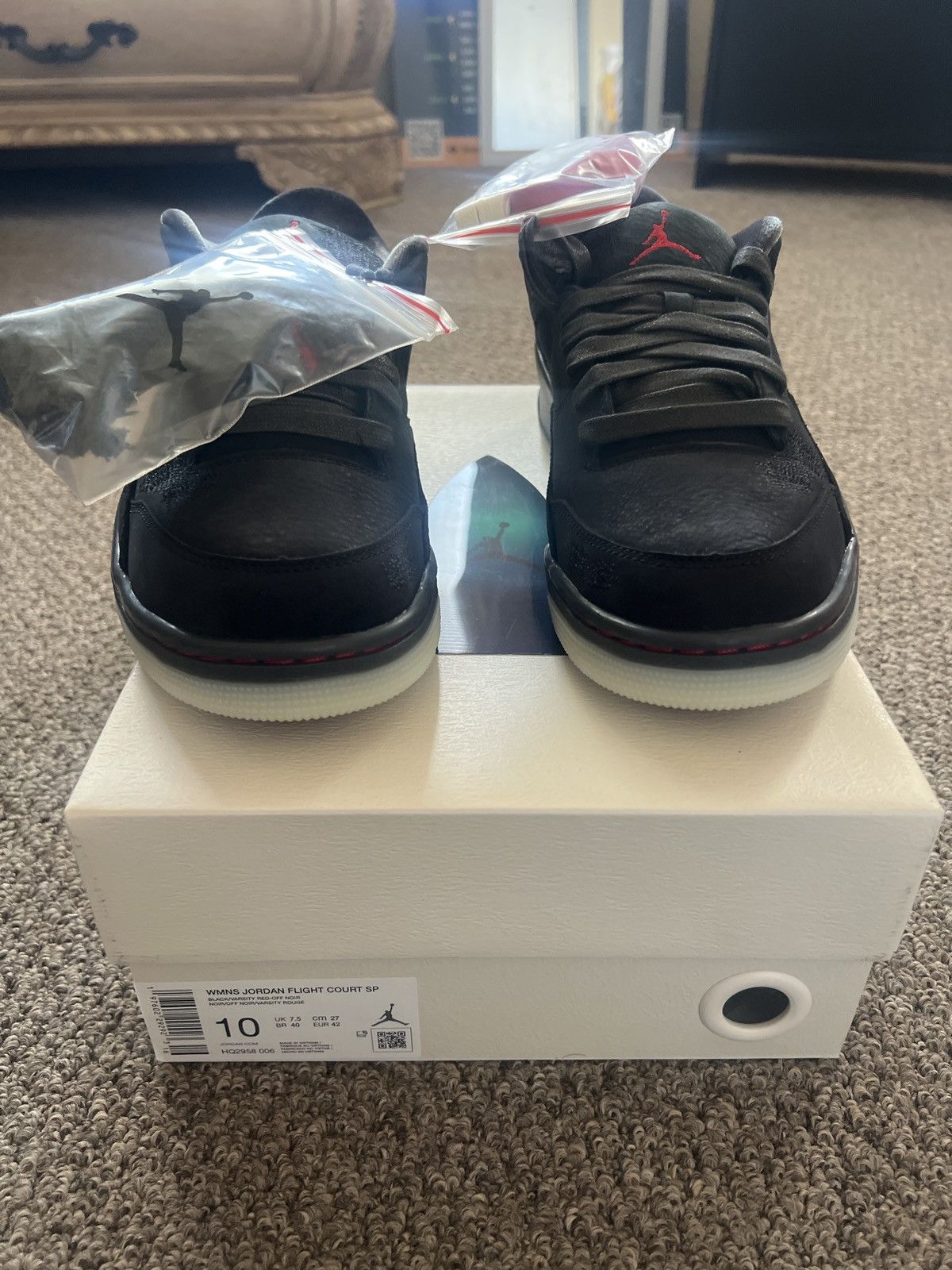 Other Jordan Flight Court SP Size US 10 / IT 40 - 6 Thumbnail