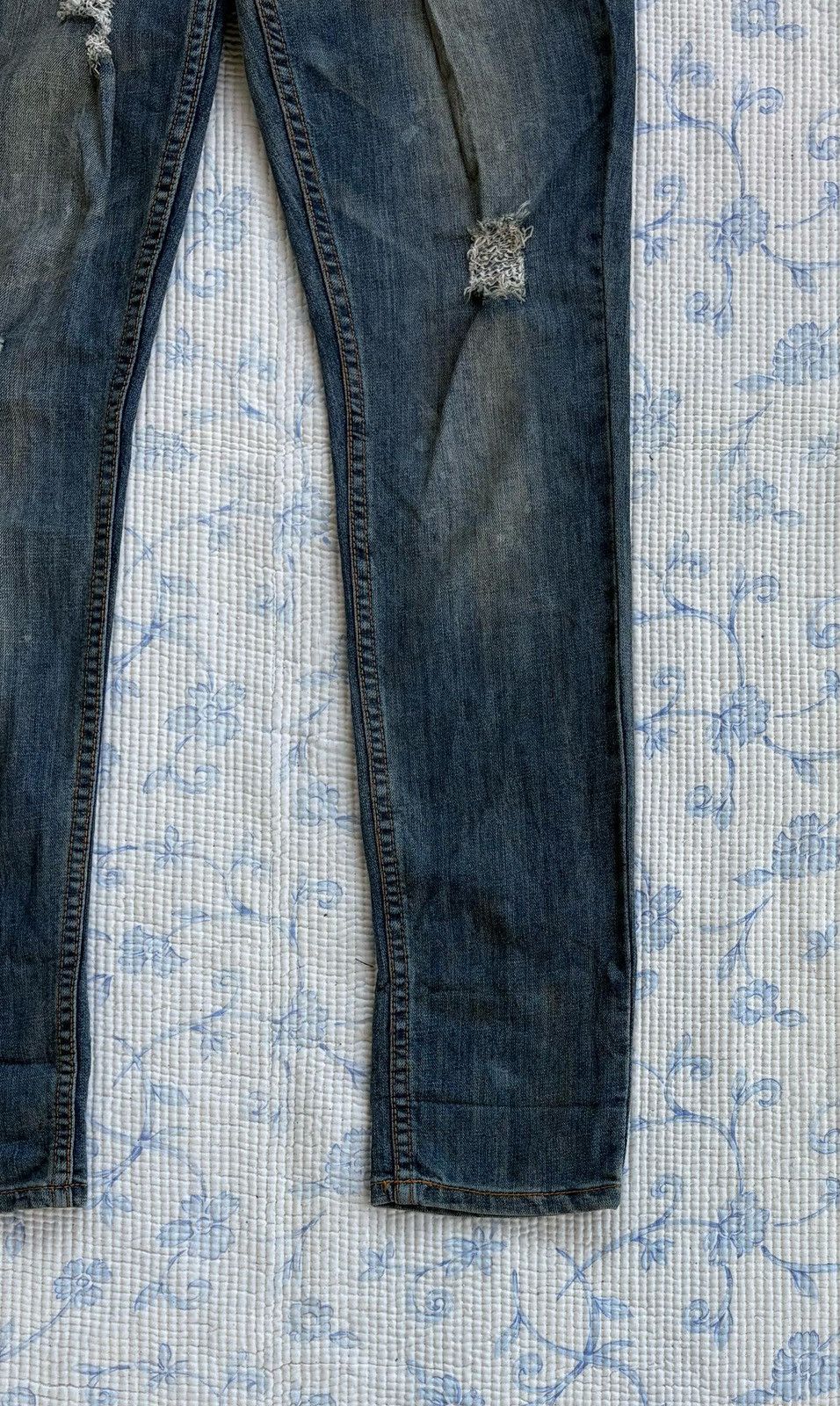 Forever 21 × Japanese Brand Forever 21 Distressed Denim Pant Size US 32 / EU 48 - 7 Thumbnail