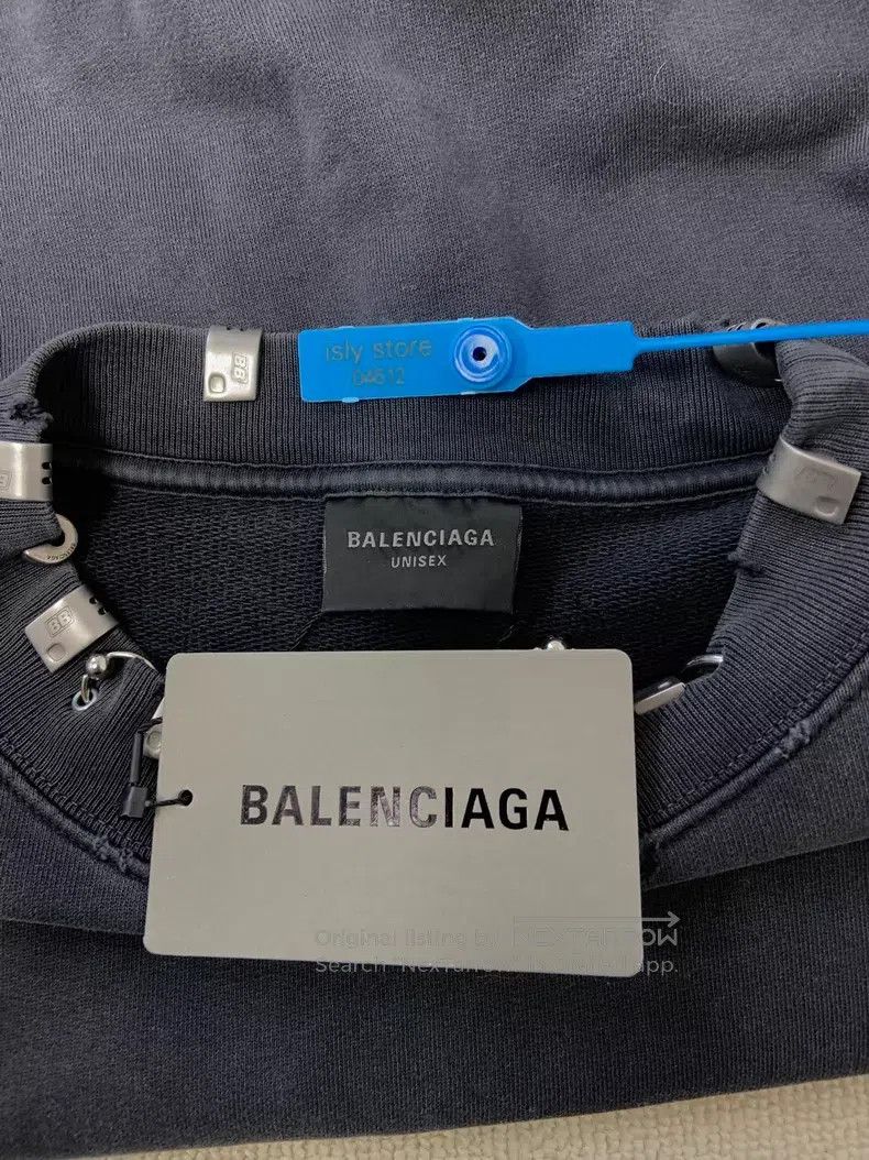 Balenciaga Balenciaga Solid Color Perforated Metal Accessory Round Ne Size US XL / EU 56 / 4 - 4 Thumbnail