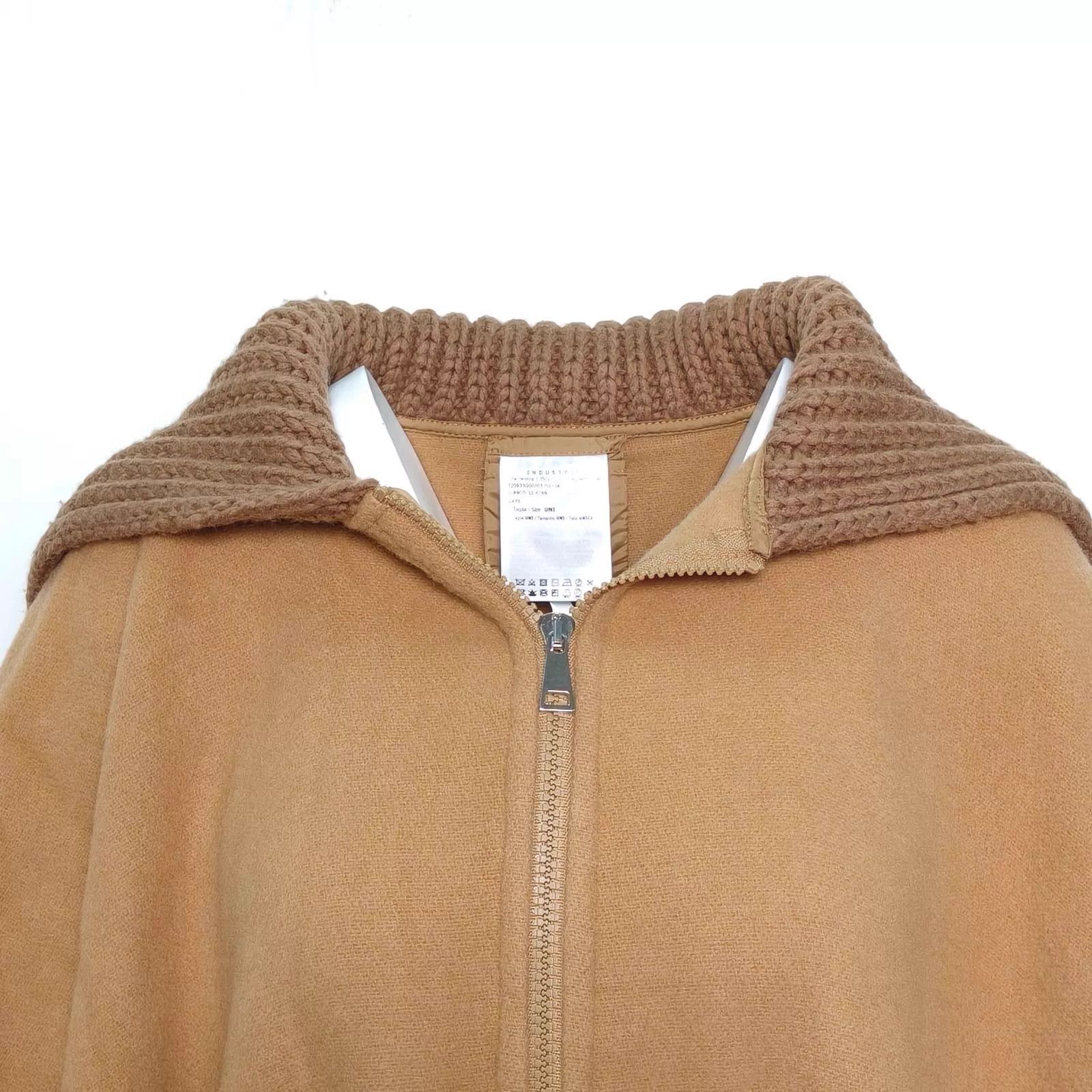 Moncler Moncler Duster Shawl Size ONE SIZE - 5 Thumbnail