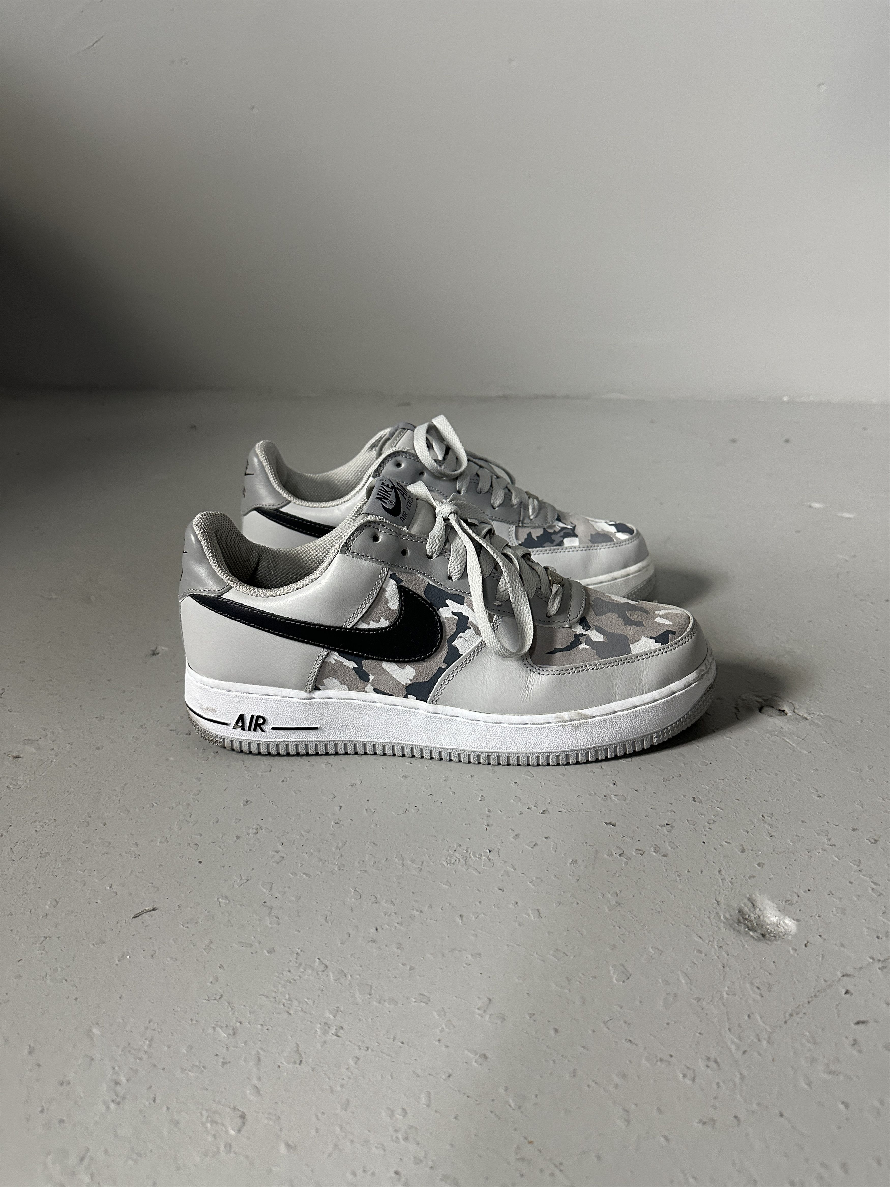 Nike Vtg Nike air force 1 premium af1 2003 neutral grey camo Size US 10 / EU 43 - 1 Thumbnail