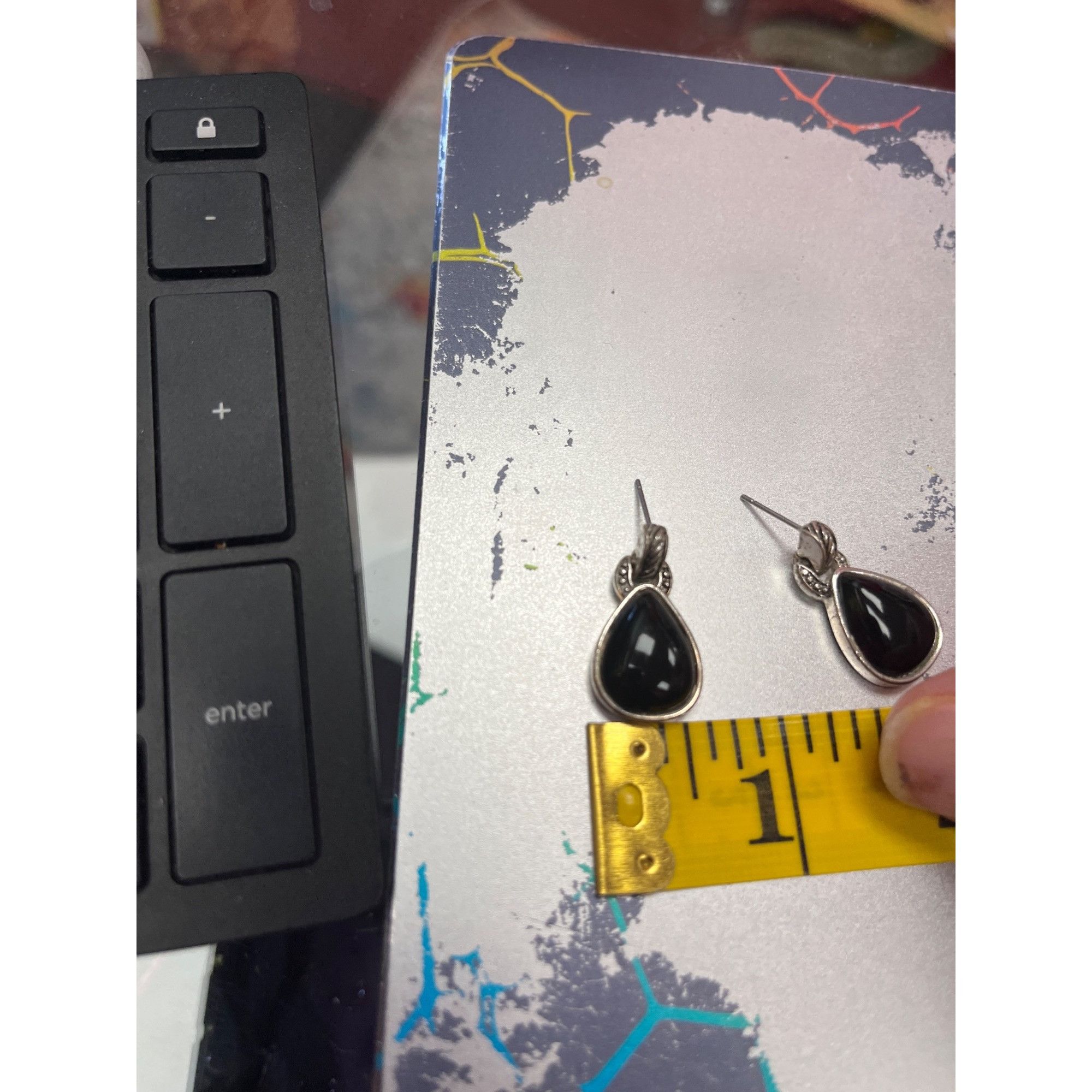 Other Napier VTG black tear drop stone dtuded earrings SKU 9848 Size ONE SIZE - 3 Thumbnail