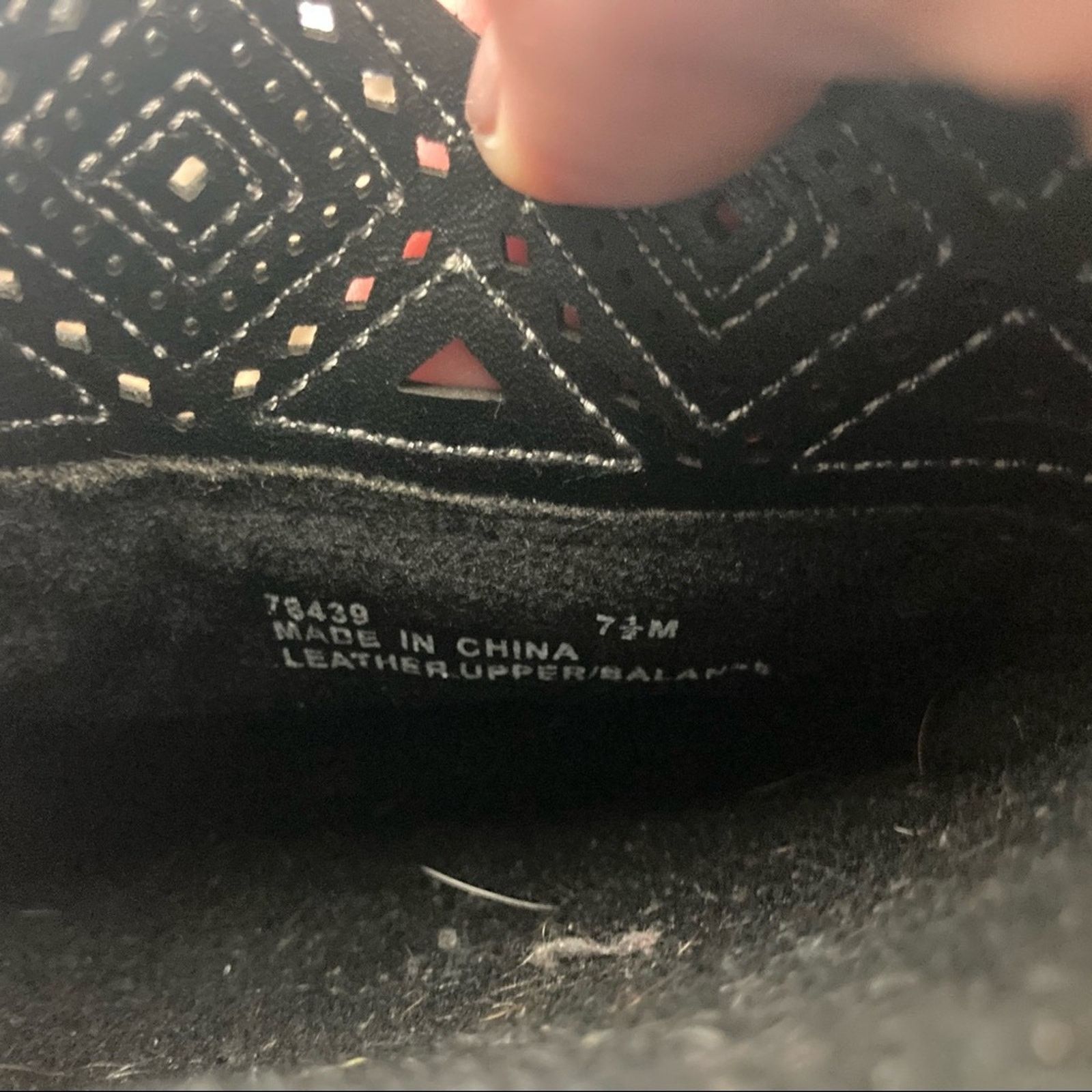 Clarks Clarks Black Leather Clogs Perforated Detail Sz 7.5 Size US 7.5 / IT 37.5 - 4 Thumbnail