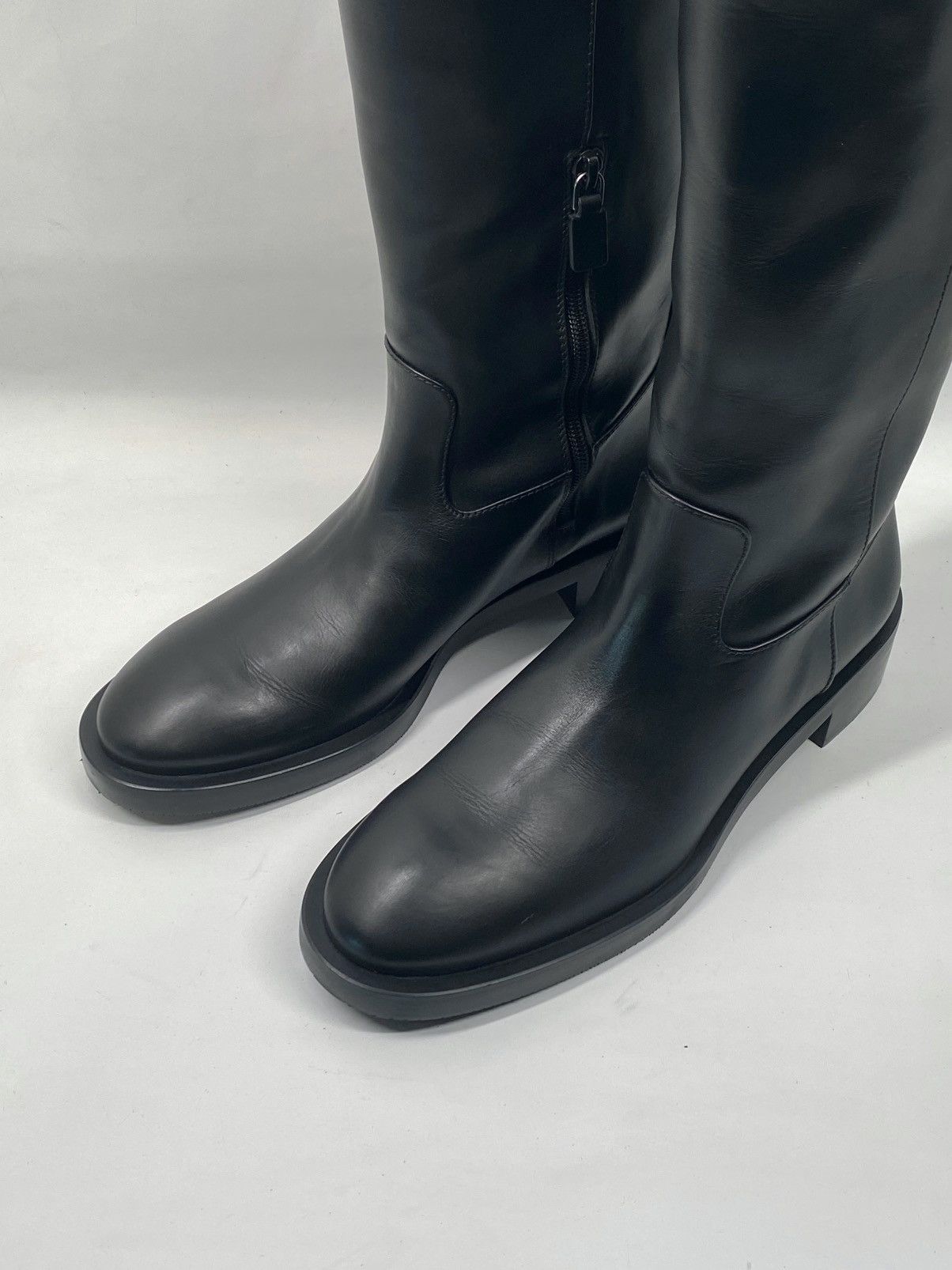 Stuart Weitzman Stuart Weitzman Maverick Knee High Leather Boots size 8.5 Size US 8.5 / IT 38.5 - 6 Thumbnail