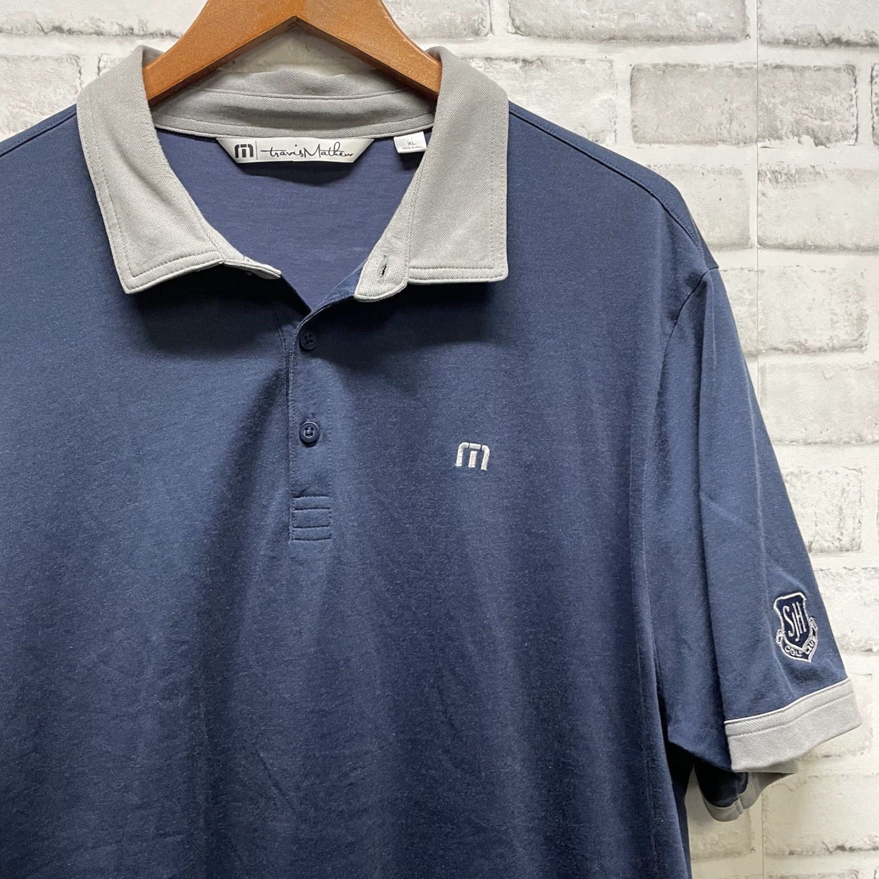 TravisMathew Travis Mathew Polo Shirt Mens Golf Dark Blue XL Stretchy Polo Shirt Classic Regular Size Size US XL / EU 56 / 4 - 2 Thumbnail