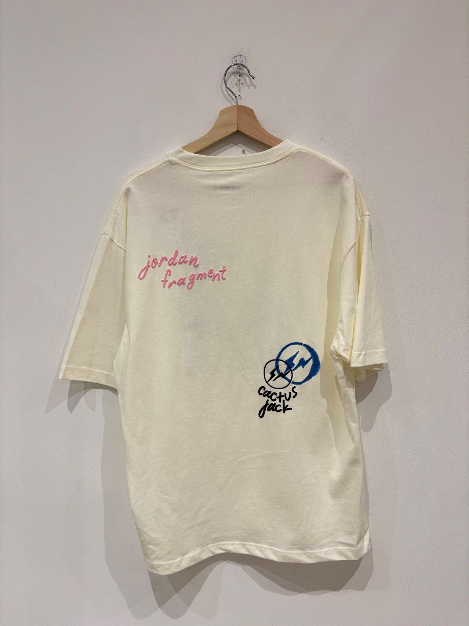 Travis Scott Travis Scott x Jordan x Fragment T-shirt White Size US L / EU 52-54 / 3 - 3 Thumbnail