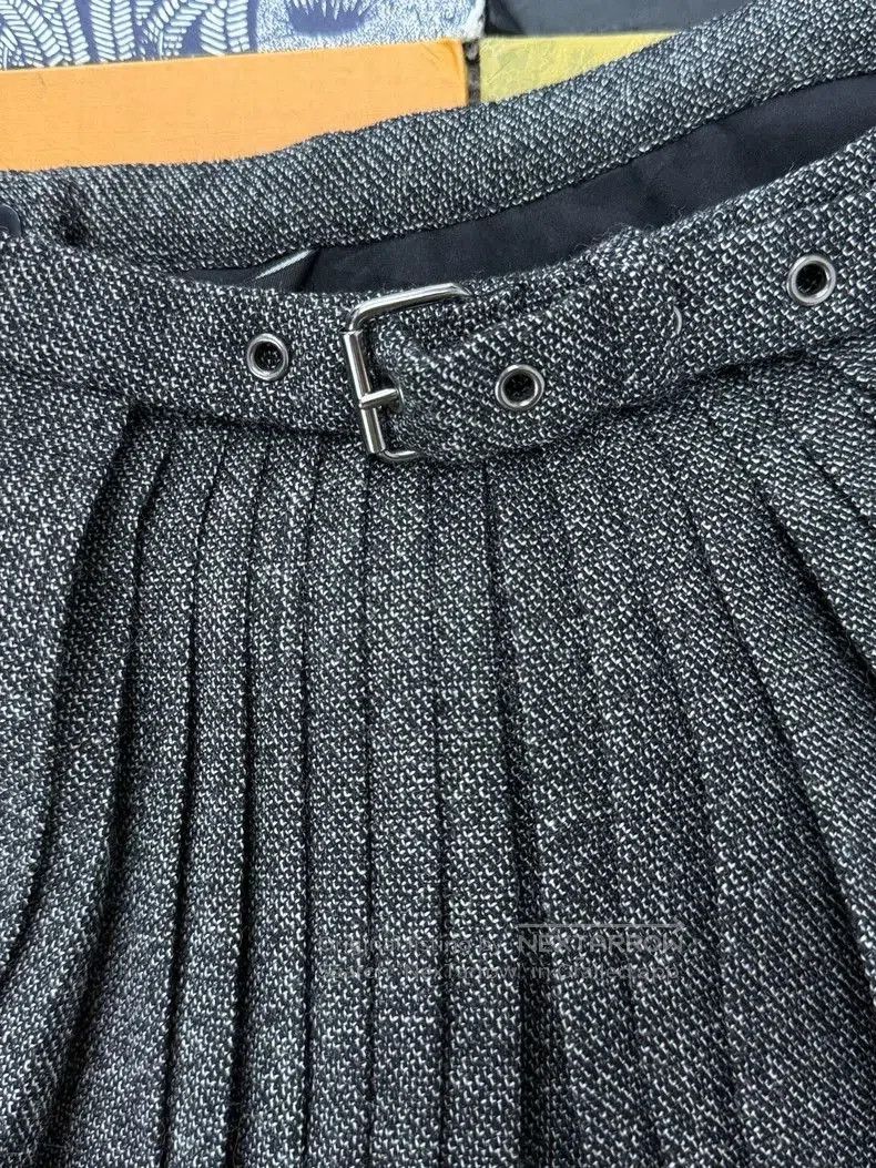 Dior Dior Gray Lace Pleated Skirt. Size US 36 / EU 52 - 2 Thumbnail
