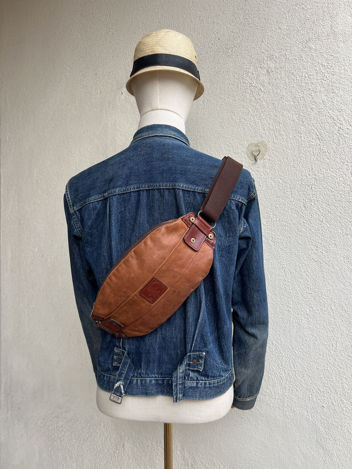 Leather Creed Japan Stains Patina Leather Chest Bag Size ONE SIZE - 5 Thumbnail