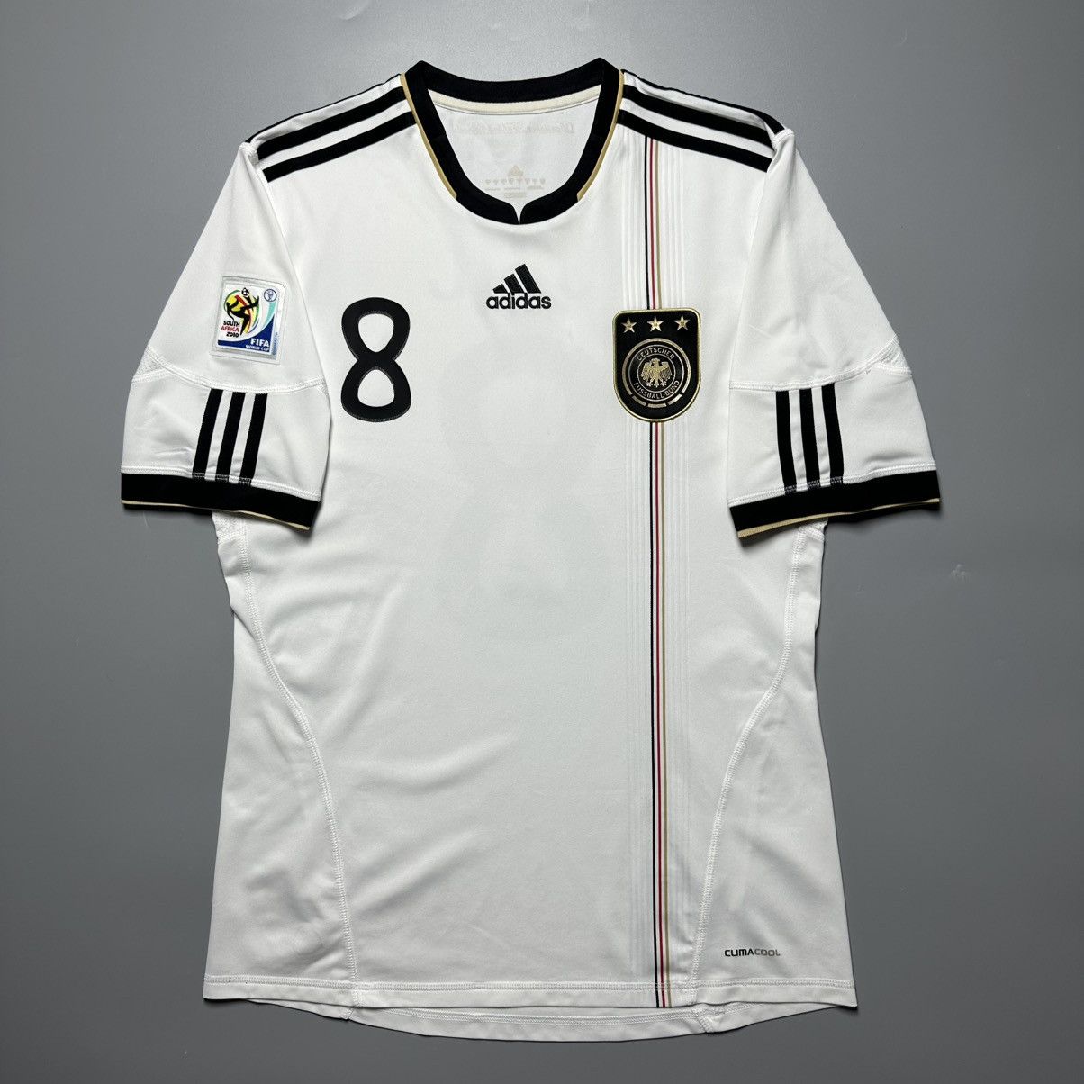 Vintage GERMANY ADIDAS 2010 WORLD CUP FOOTBALL JERSEY #8 OZIL Size US M / EU 48-50 / 2 - 2 Thumbnail