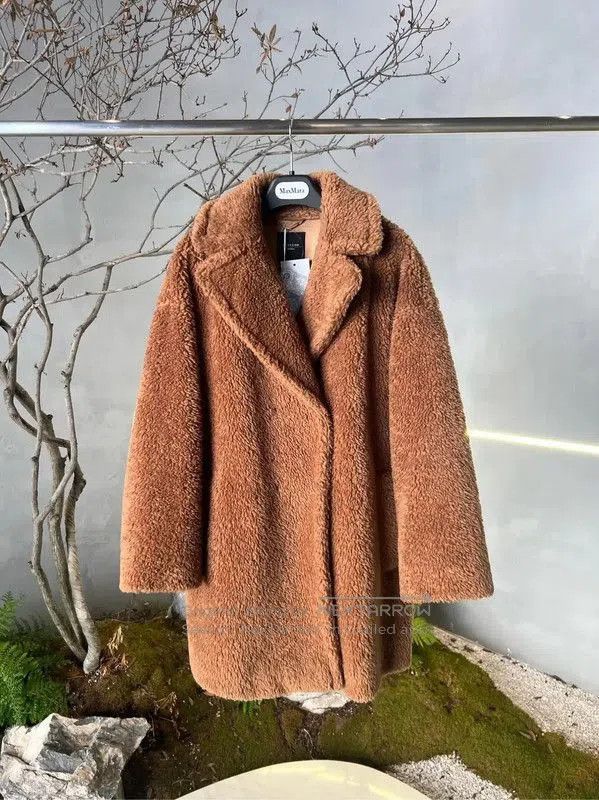 MaxMara Beige Wool Women's Coat .