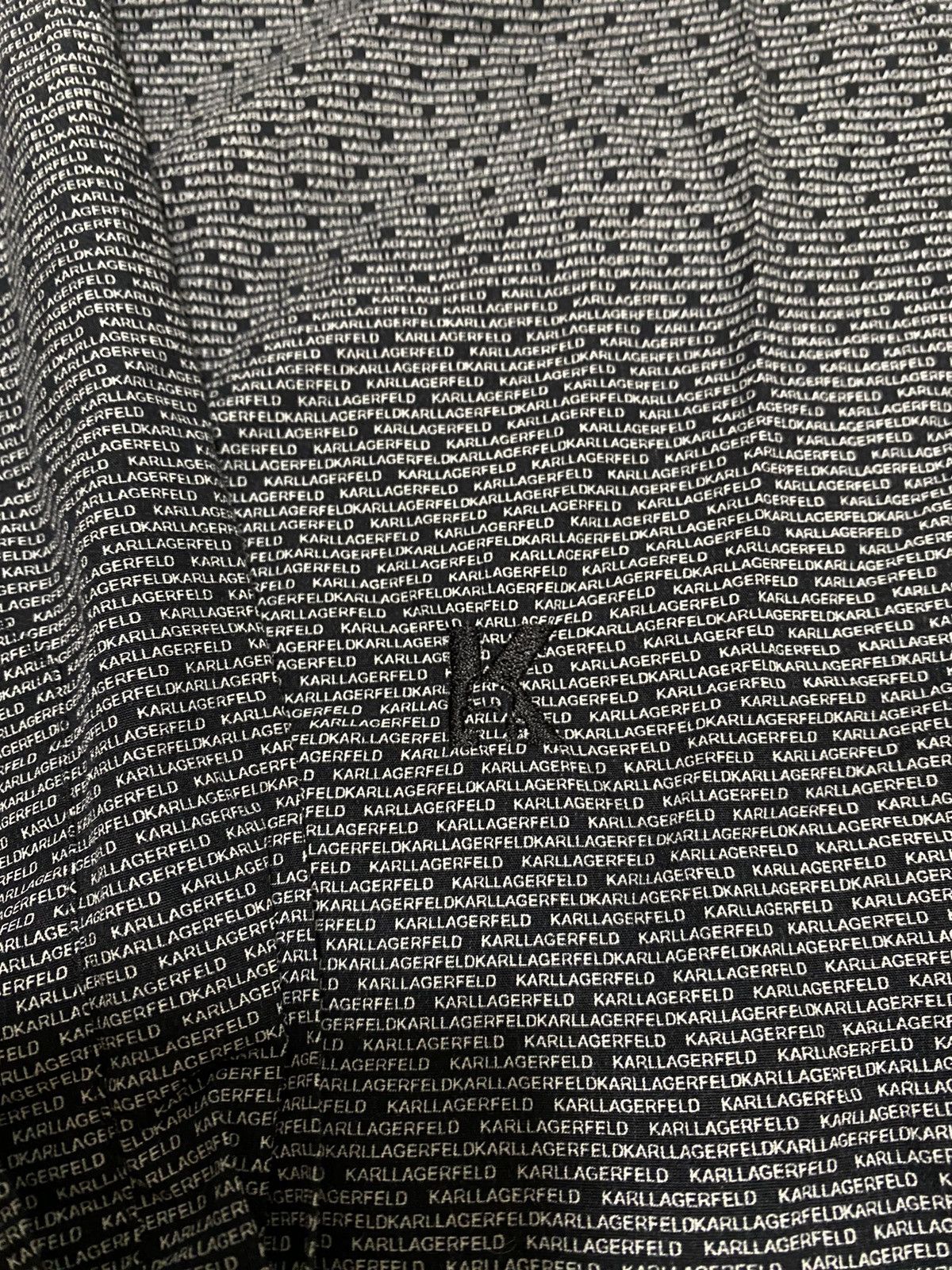 Karl Lagerfeld Karl Lagerfeld Multi Logo All Over Print Shirt Button Up Size US XL / EU 56 / 4 - 6 Thumbnail