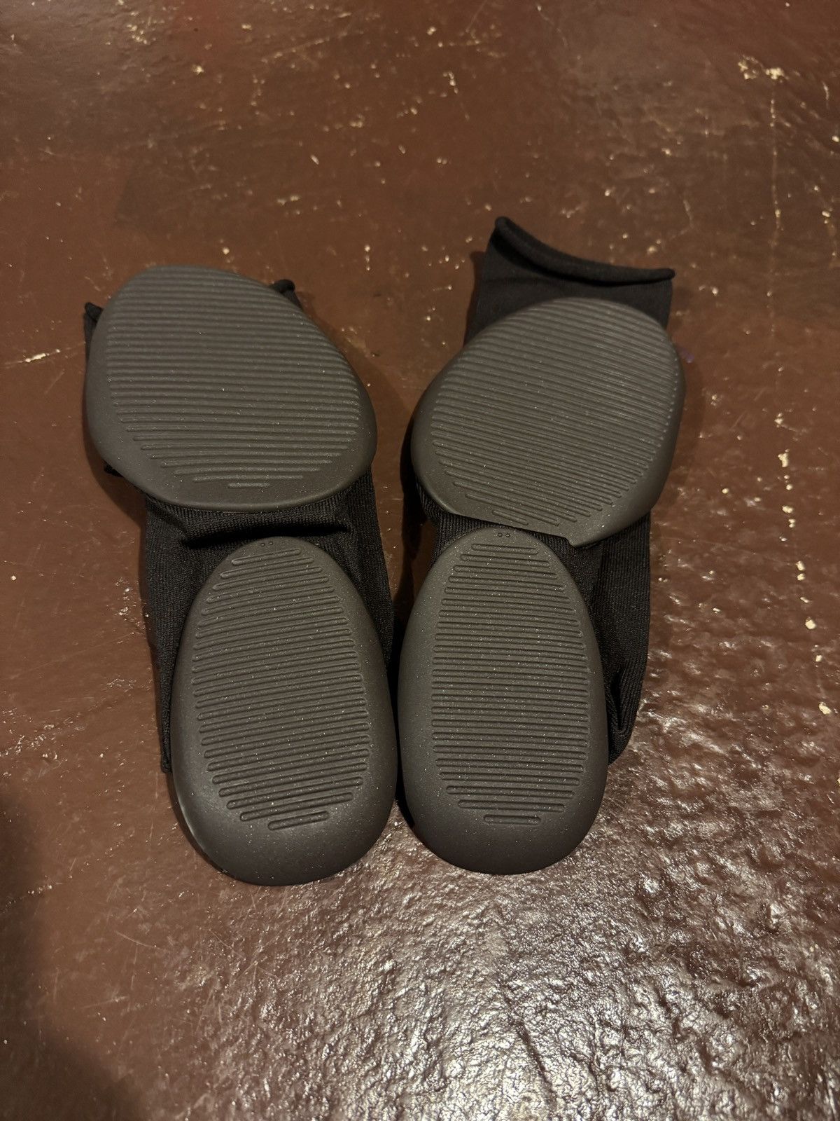 Kanye West Yeezy Pods Size 2 Size US 10 / EU 43 - 1 Thumbnail