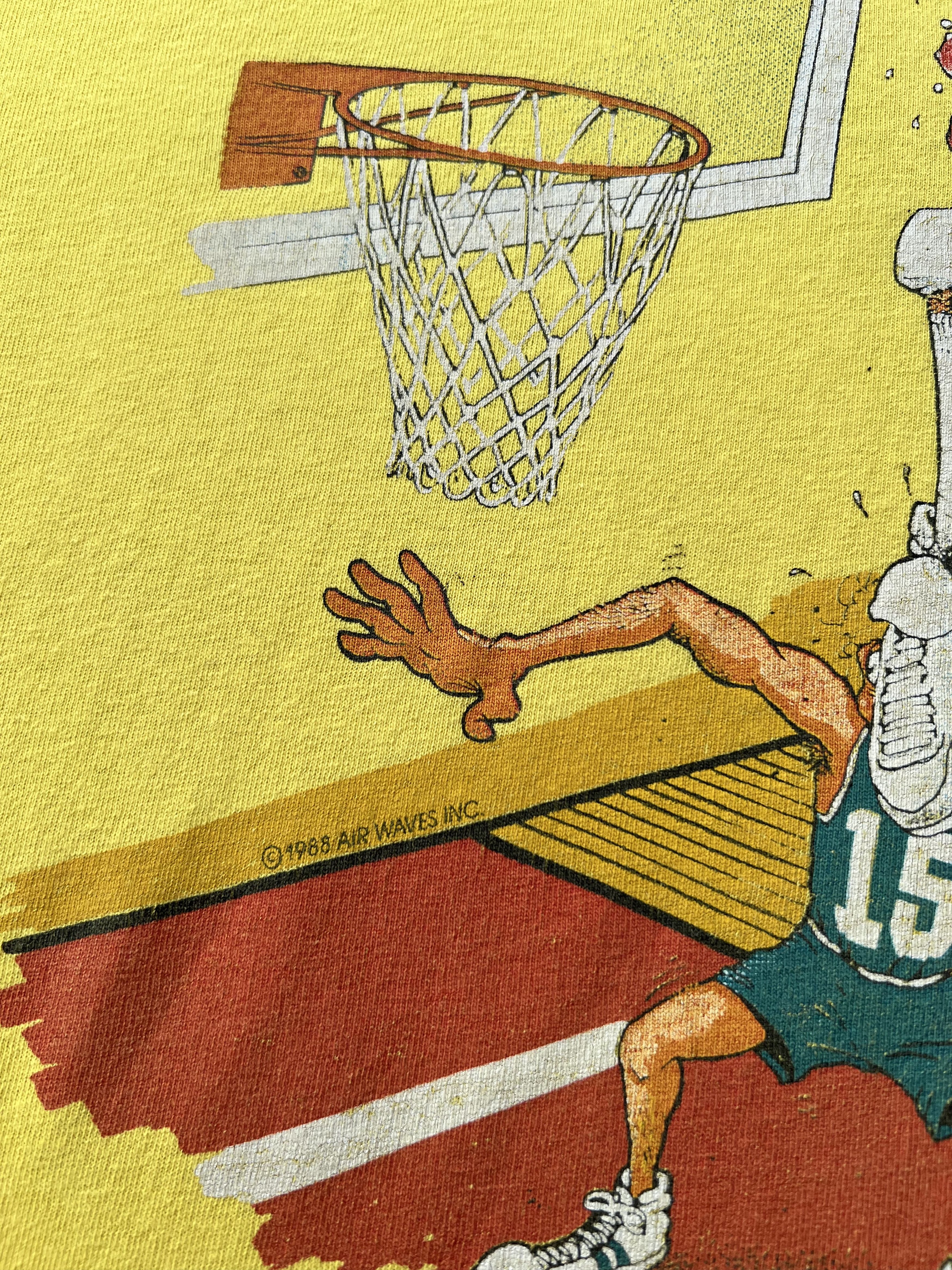 Vintage Vintage 1988 Air Waves Hang Time NBA Basketball Art T-shirt Size US L / EU 52-54 / 3 - 6 Thumbnail
