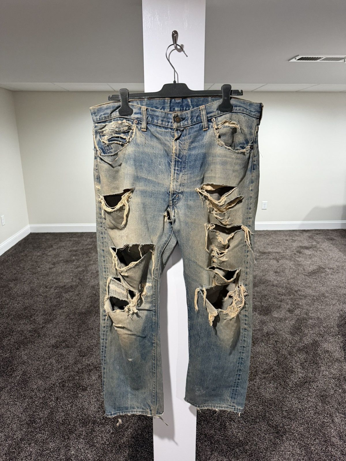 Levi's Vintage Clothing Vintage Levi’s 60’s-70’s Thrashed Blue Wash Denim Jeans Size 36 - 1 Thumbnail