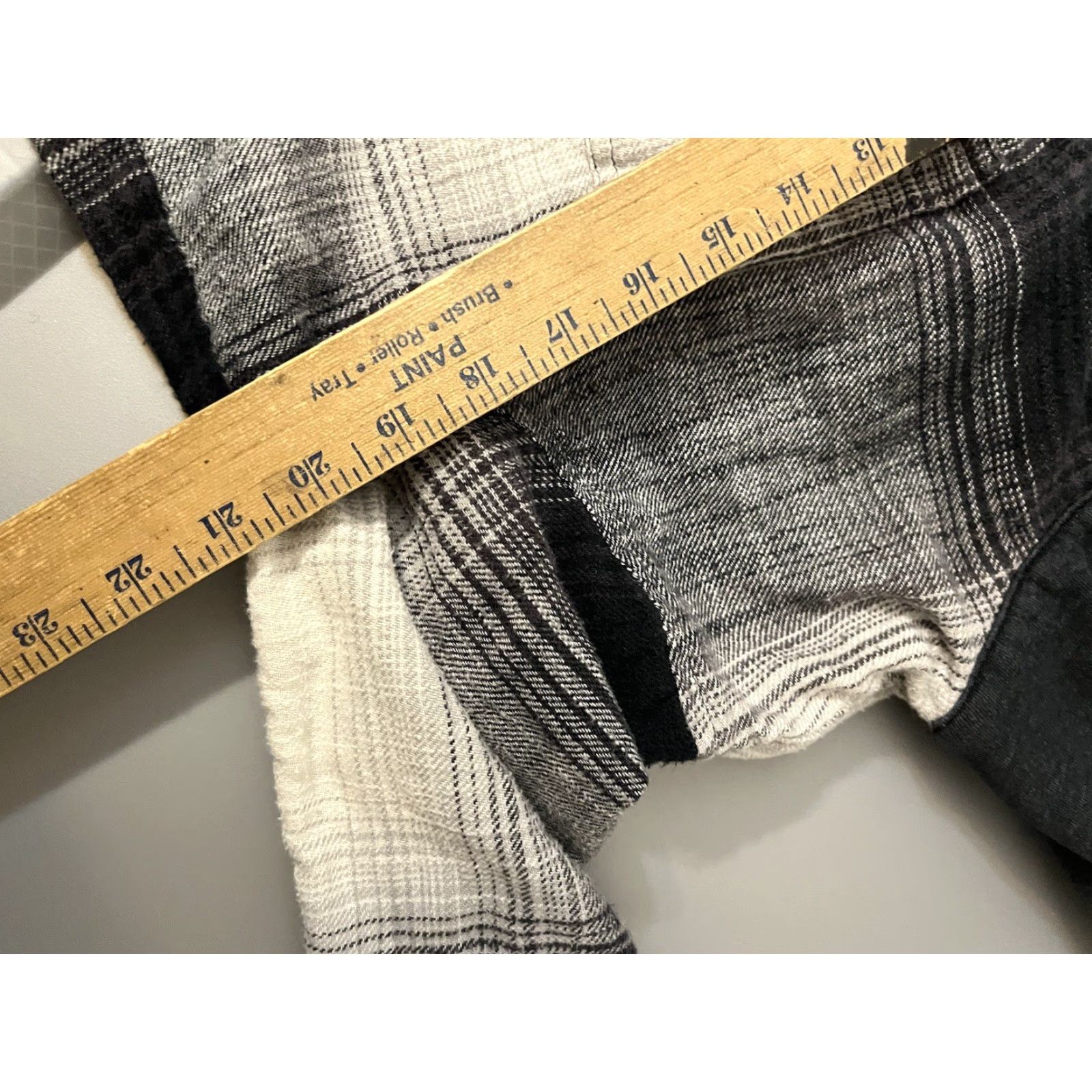 American Eagle Outfitters American Eagle Hoodie Sweatshirt Activewear Pullover Adult Small Black Check Womens Size S / US 4 / IT 40 - 5 Thumbnail