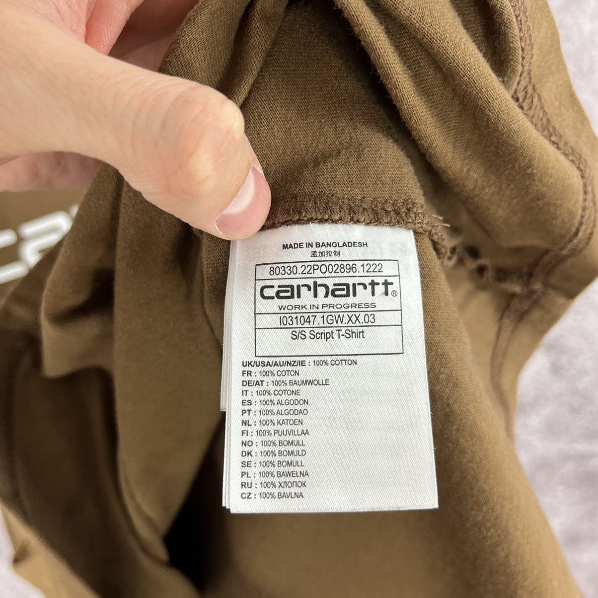 Carhartt Carhartt Wip Tee Centre Big Logo T-Shirt Brown Y2K Size M Size US M / EU 48-50 / 2 - 9 Thumbnail