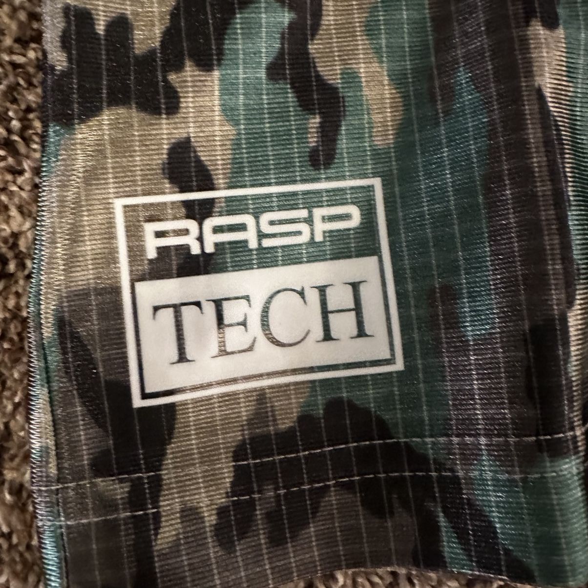 The GV Gallery RASPBERRY HILLS CAMO B-BALL SHORTS Size US 32 / EU 48 - 2 Thumbnail