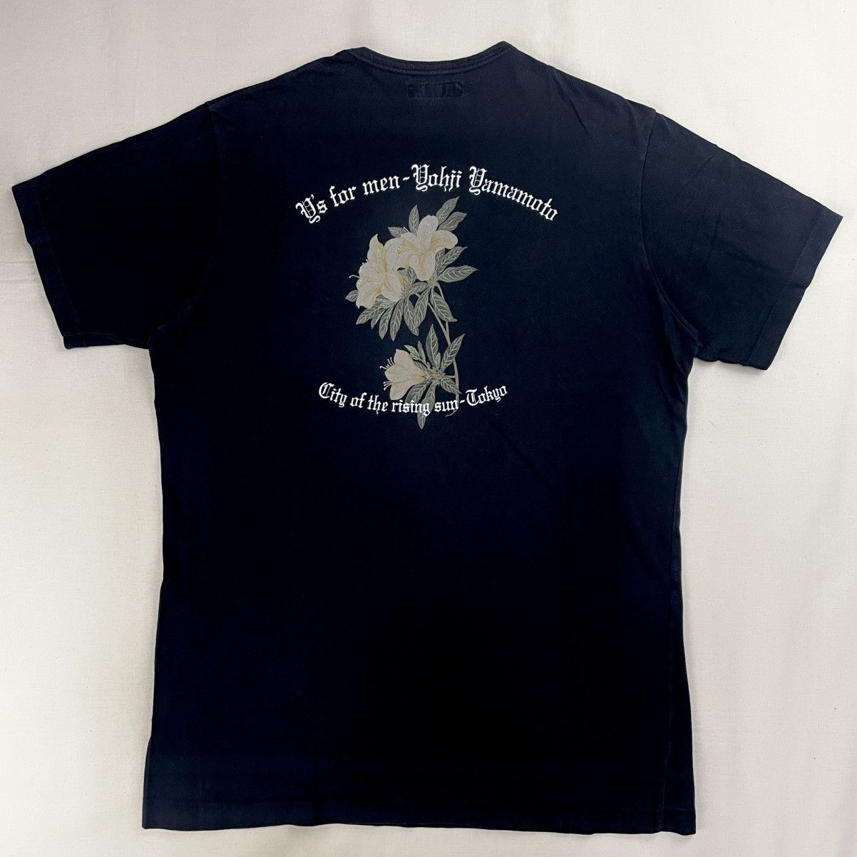 Yohji Yamamoto 2001 Yohji Yamamoto Y’s For Men Flower Tokyo T-shirt Vintage Size US M / EU 48-50 / 2 - 2 Thumbnail