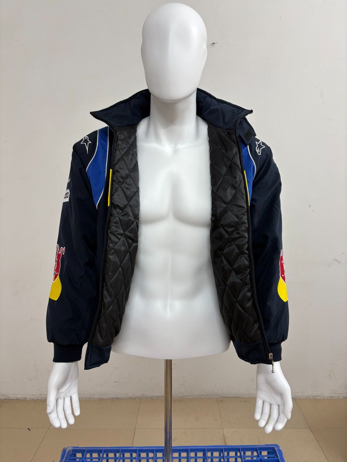 Red Bull Red Bull Racing Jacket Size US M / EU 48-50 / 2 - 2 Thumbnail