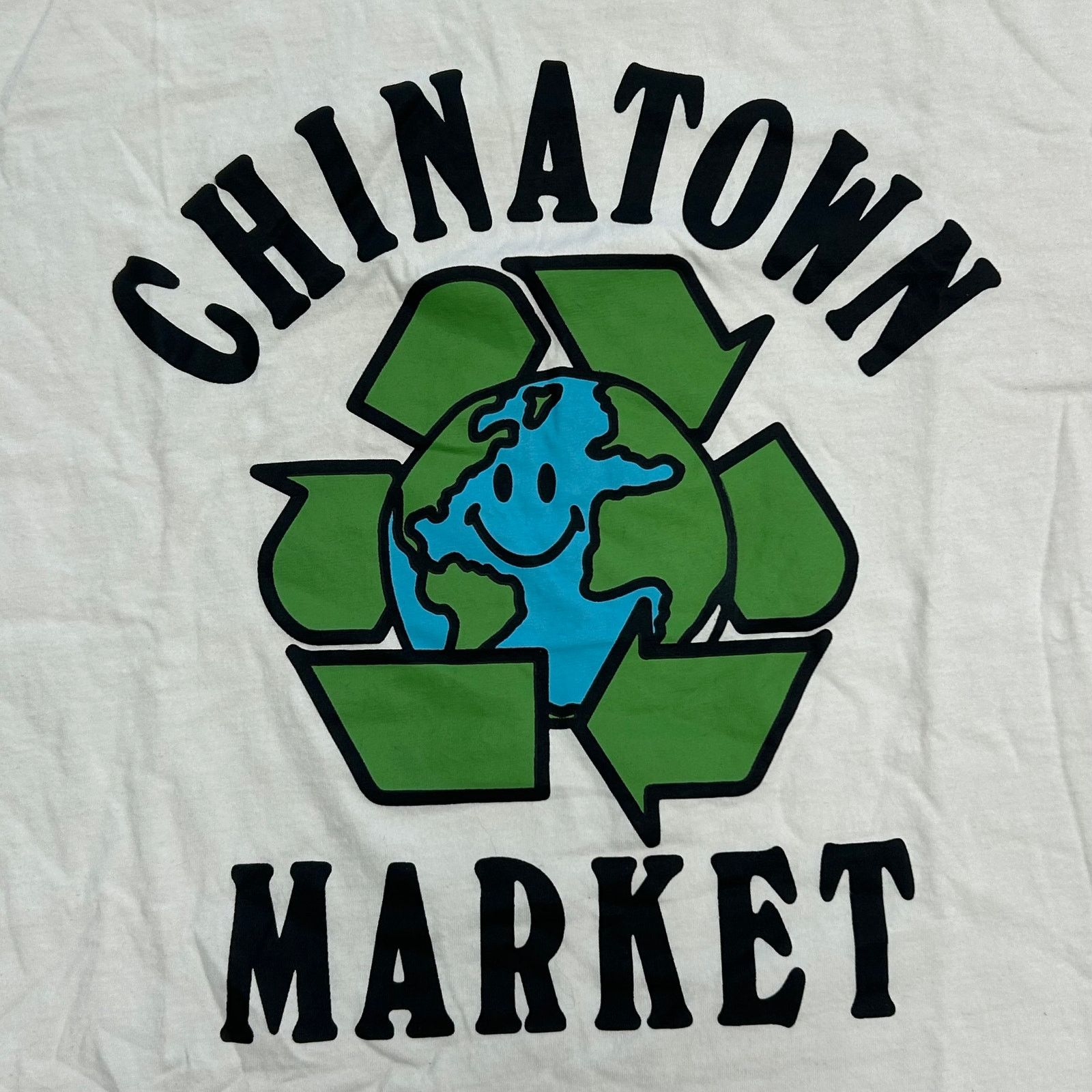 Market Chinatown Market SMILEY Recycle Global Tee T Shirt size XL Size US XL / EU 56 / 4 - 2 Thumbnail