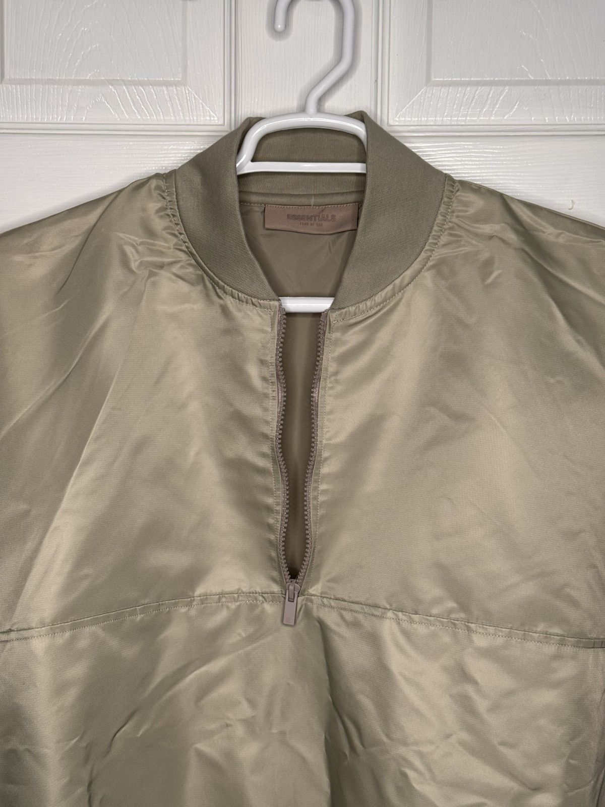 Fear of God Fear of God ESSENTIALS Nylon 1/4 Zip Size US XL / EU 56 / 4 - 2 Thumbnail