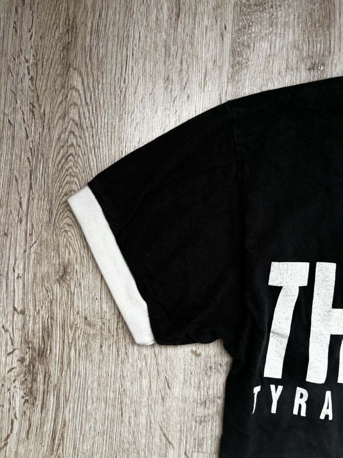 Other The Hives “Tyrannosaurus Hives” 2004 Tour T-Shirt S Grey Size US S / EU 44-46 / 1 - 22 Thumbnail