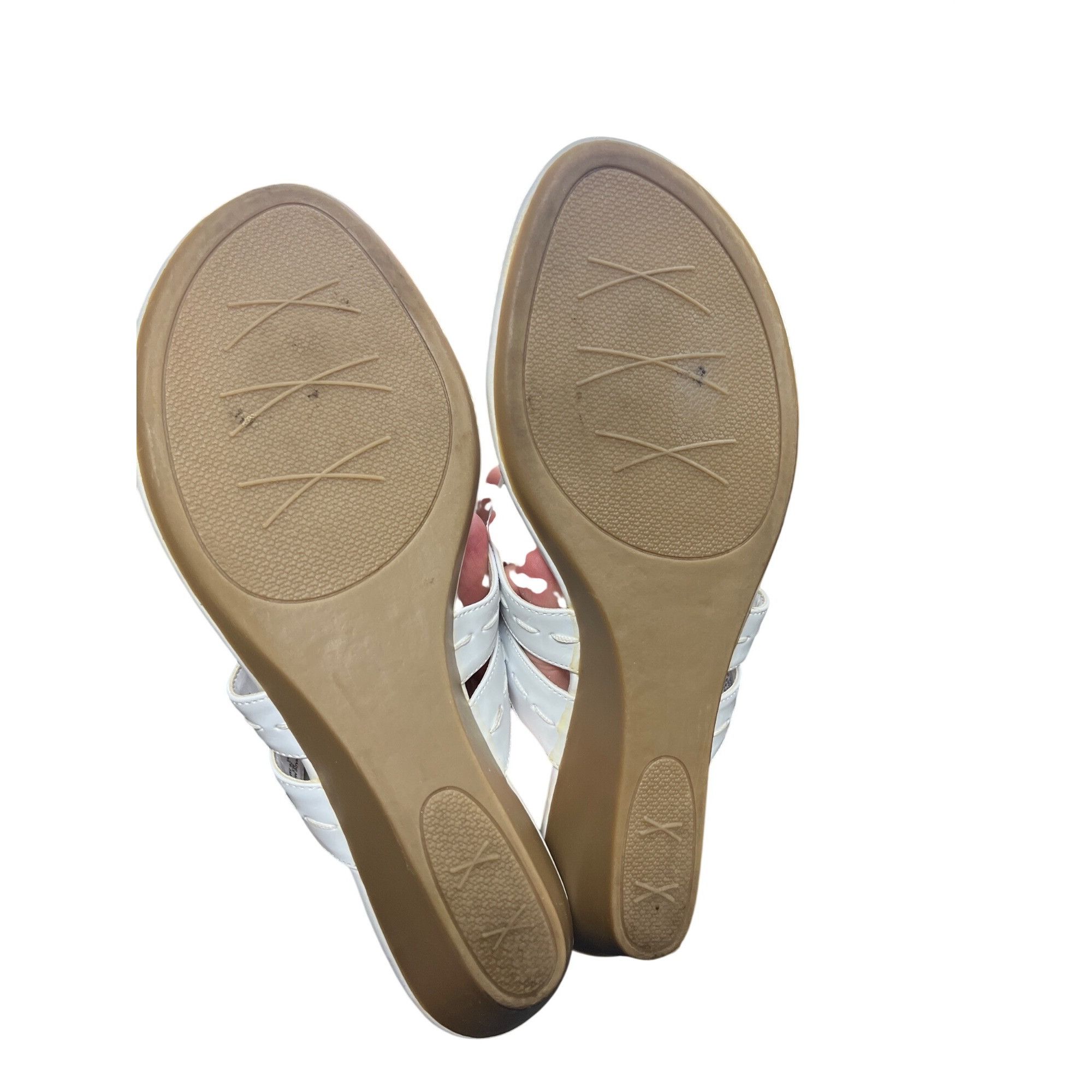 Other Laura Scott wms white silver accent slip open toe sandals sz Size US 9.5 / IT 39.5 - 6 Thumbnail