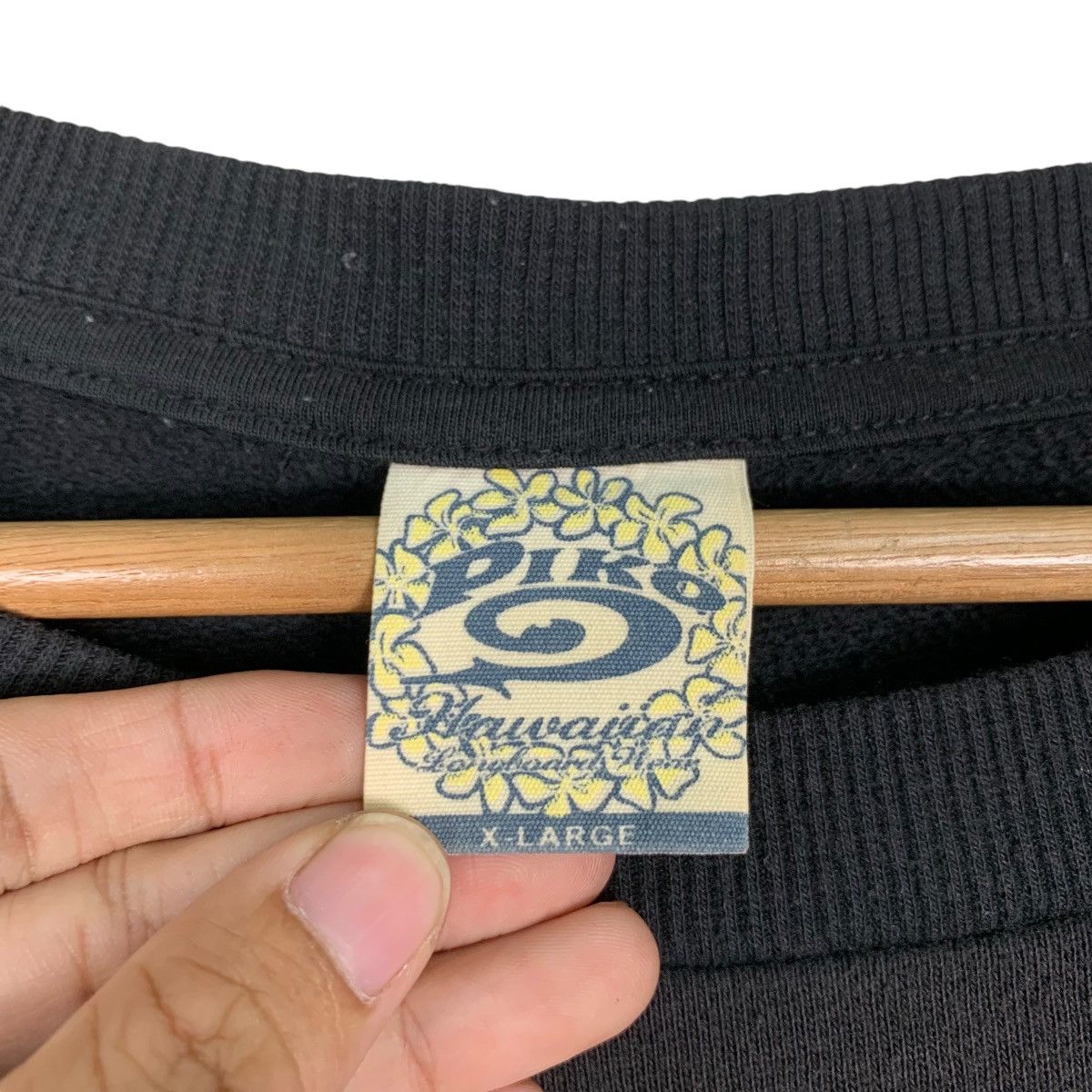Japanese Brand PIKO Hawaiian Caching Wave Big Logo Sweatshirt #1271-C57 Size US XL / EU 56 / 4 - 11 Thumbnail