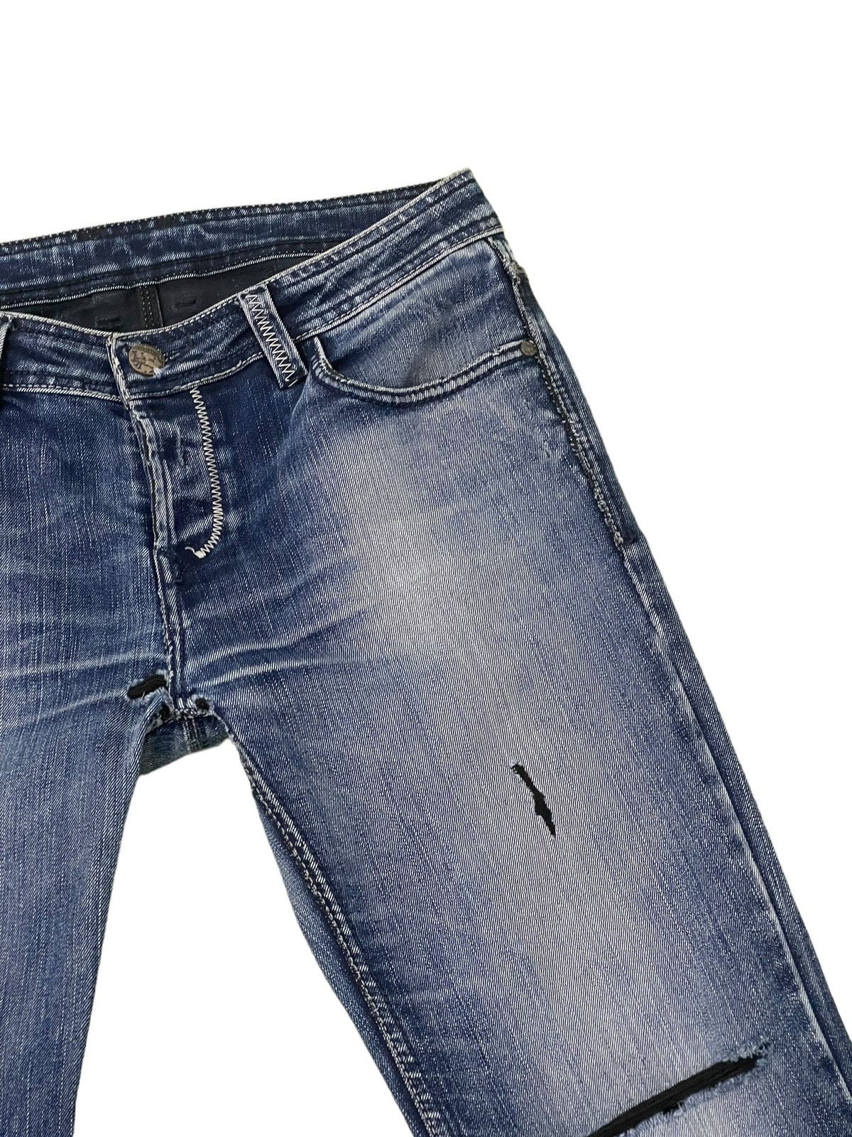 John Varvatos Slim Jeans John Varvatos Distress Denim 8🟦7 Size US 32 / EU 48 - 18 Thumbnail
