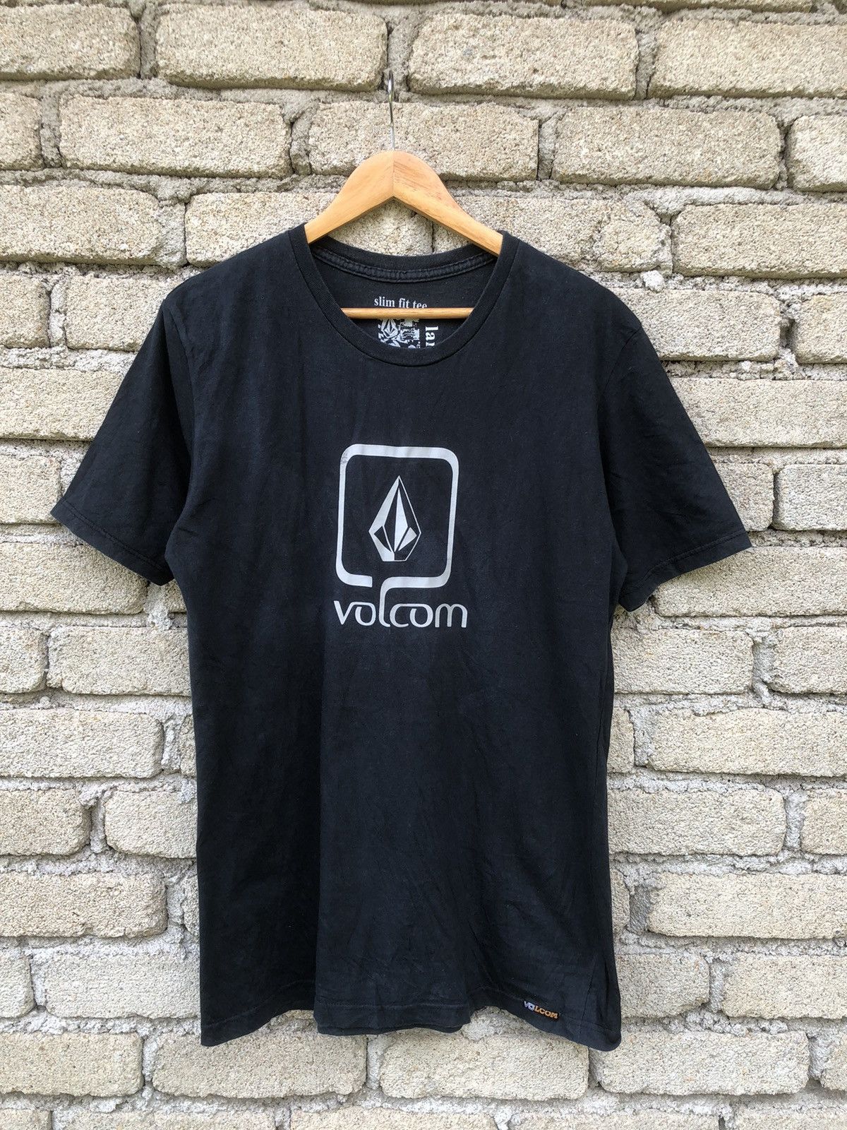 Volcom Volcom Stone New Future Box Logo Tshirt Size US M / EU 48-50 / 2 - 1 Thumbnail