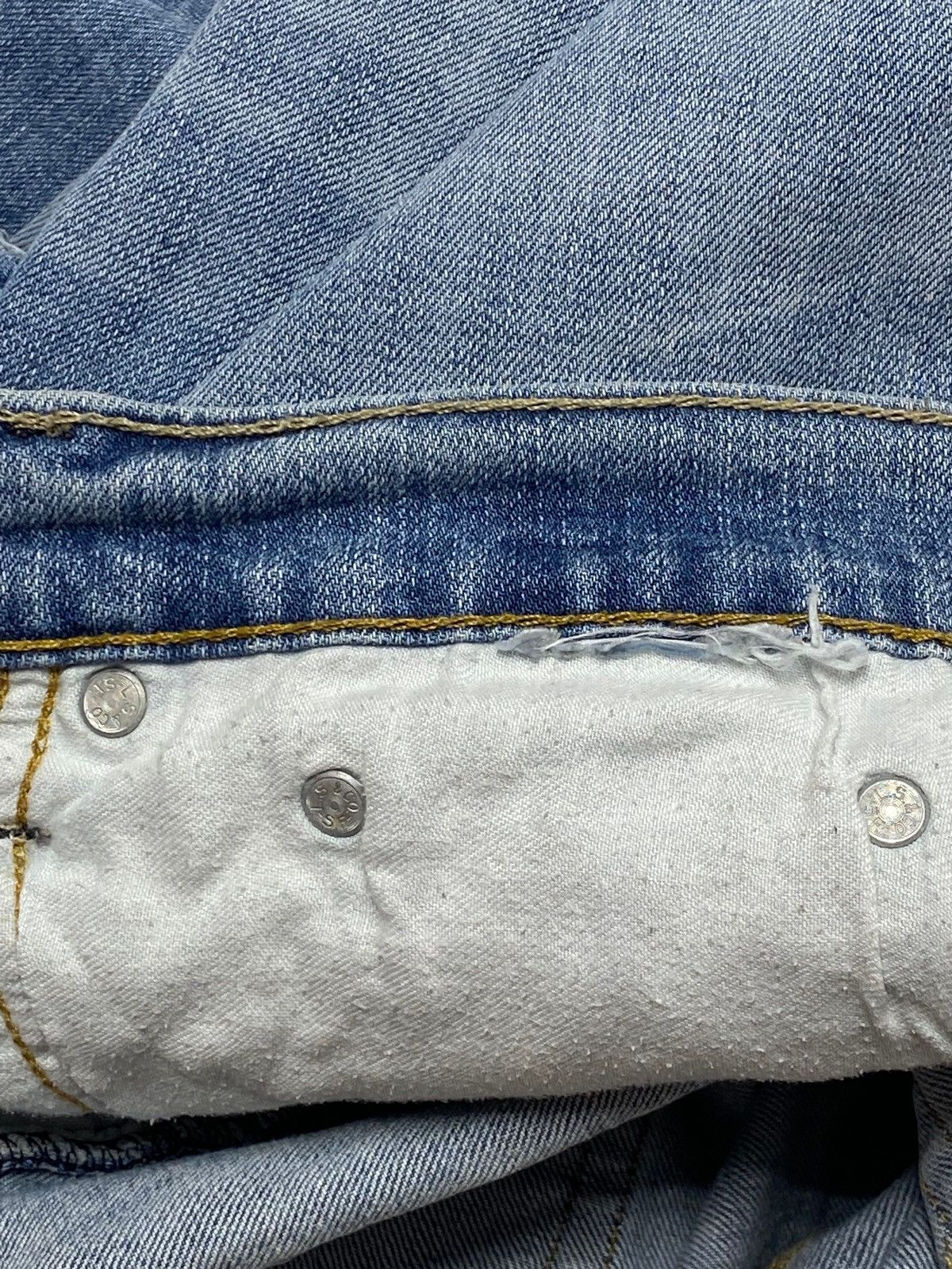 Jean Vintage LEVI'S Light Blue Denim Jeans Size US 34 / EU 50 - 6 Thumbnail