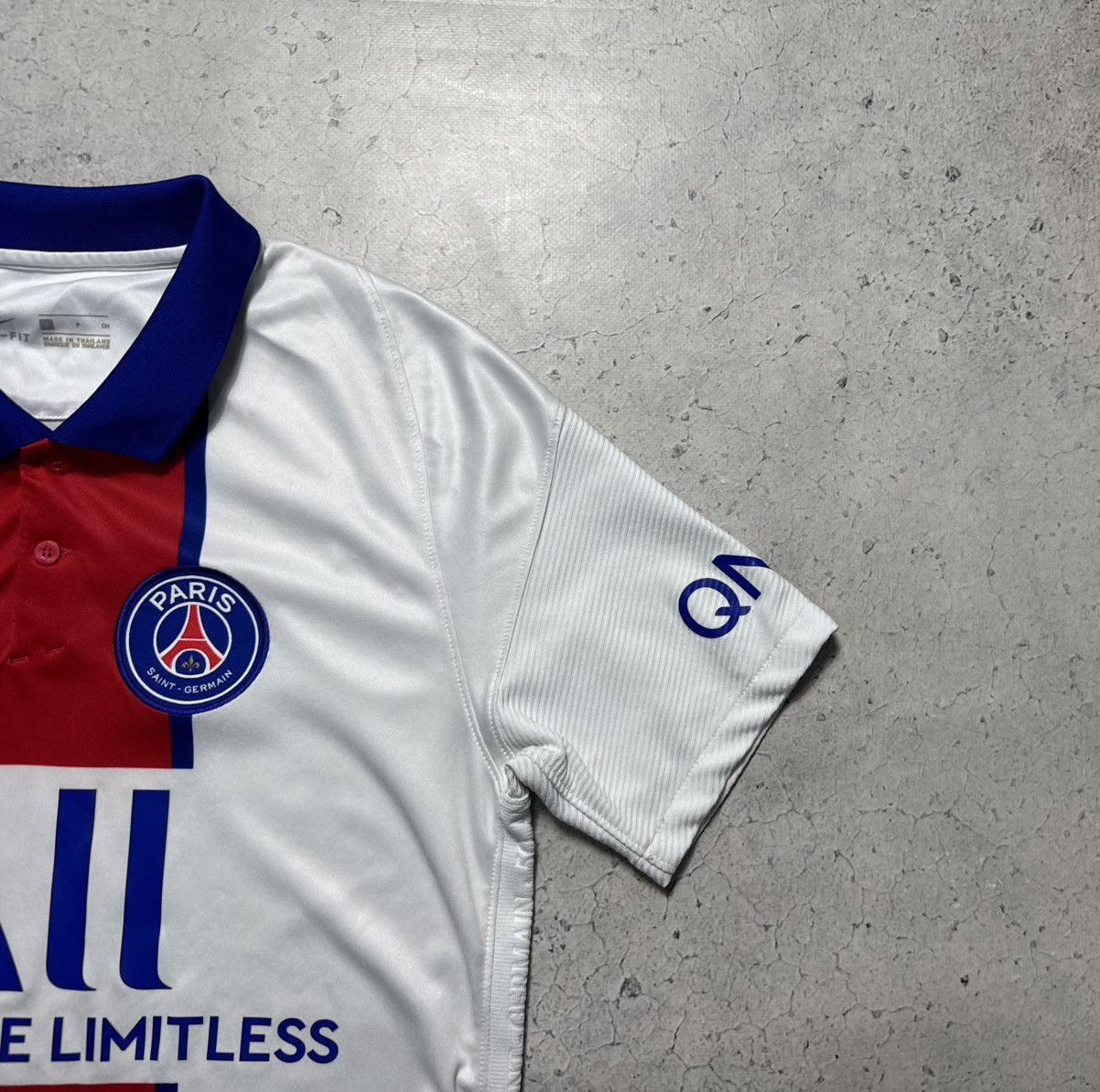 Nike Nike FC PSG Paris Saint Germain 2020/2021 Soccer Jersey Size US S / EU 44-46 / 1 - 3 Thumbnail